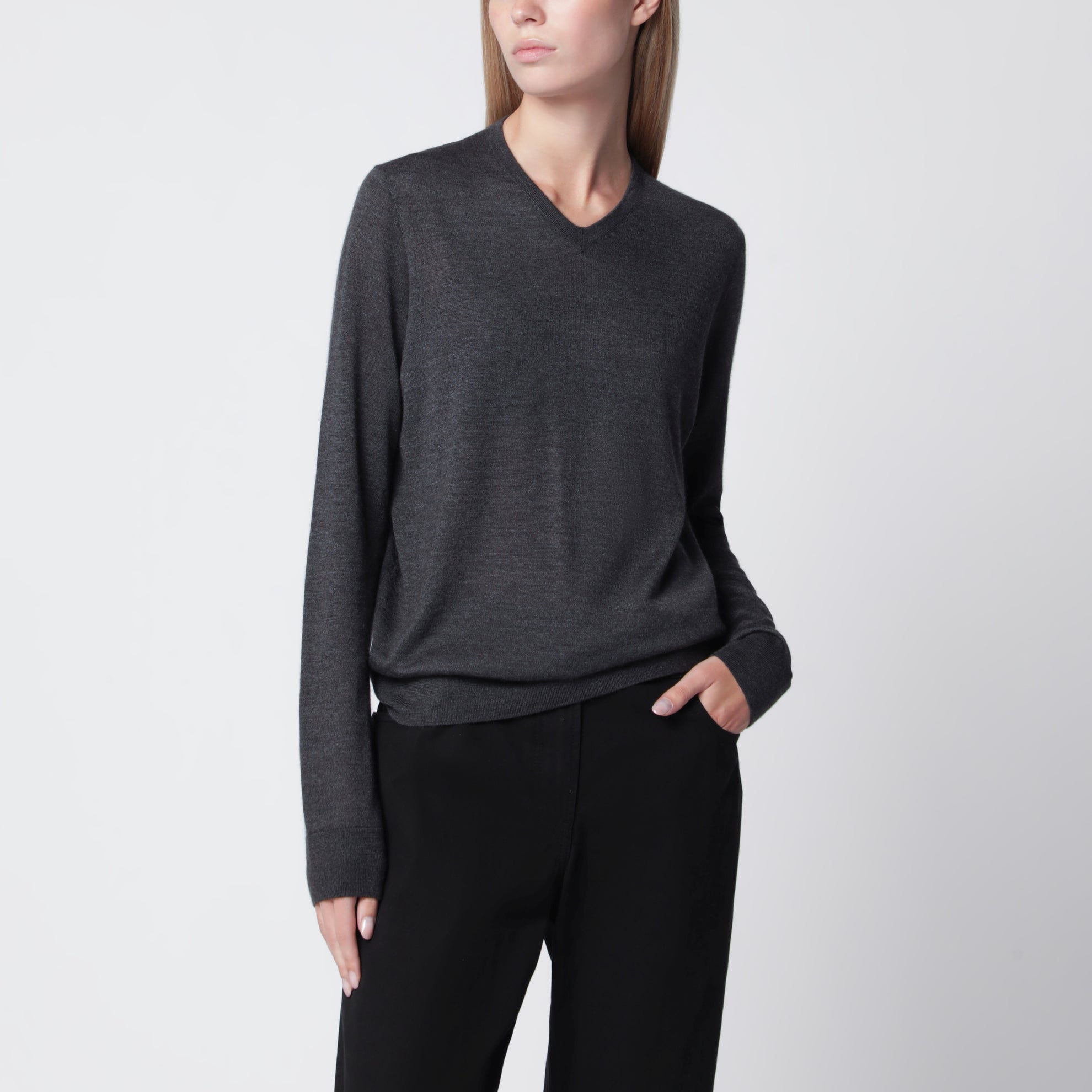 Ondre-Pullover aus Kaschmir und Seide in Anthrazitgrau