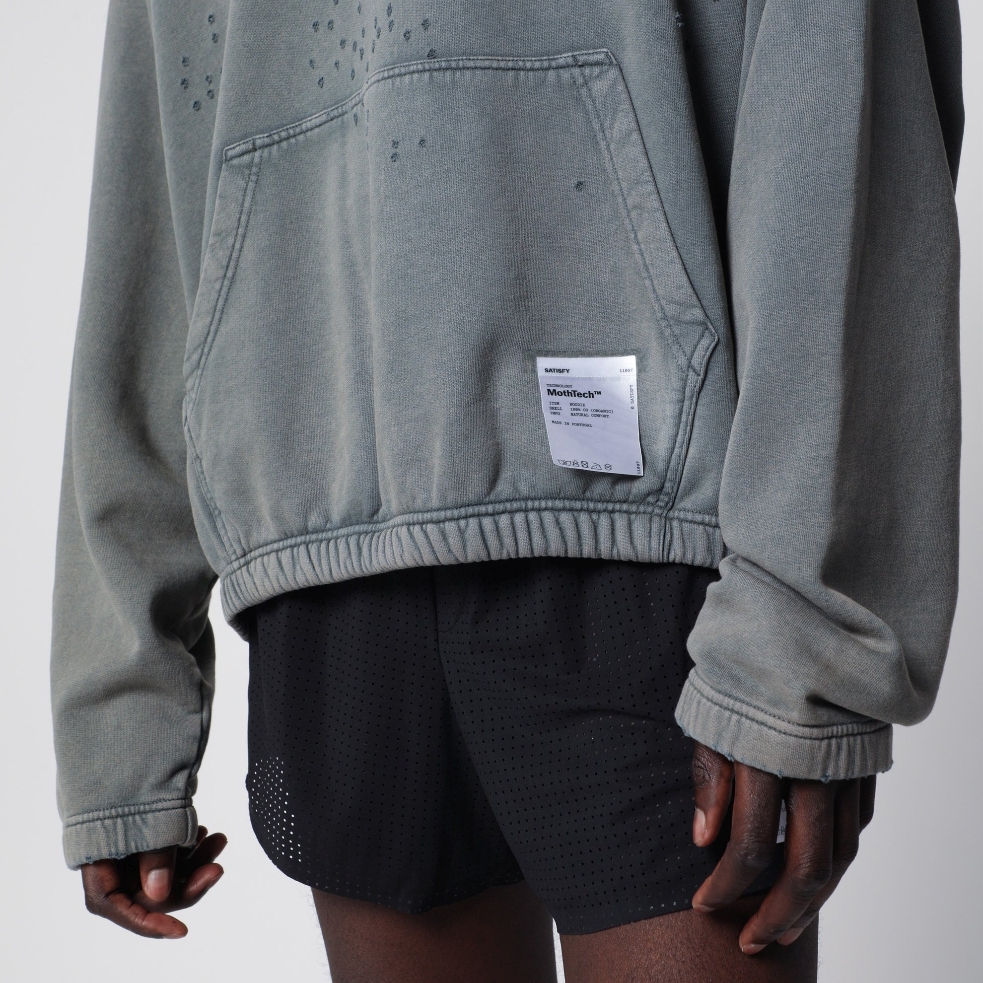 MothTech Kapuzenpullover Faded Black