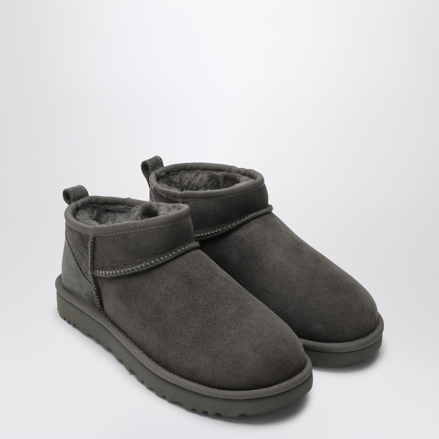 Classic Ultra Mini grey boot