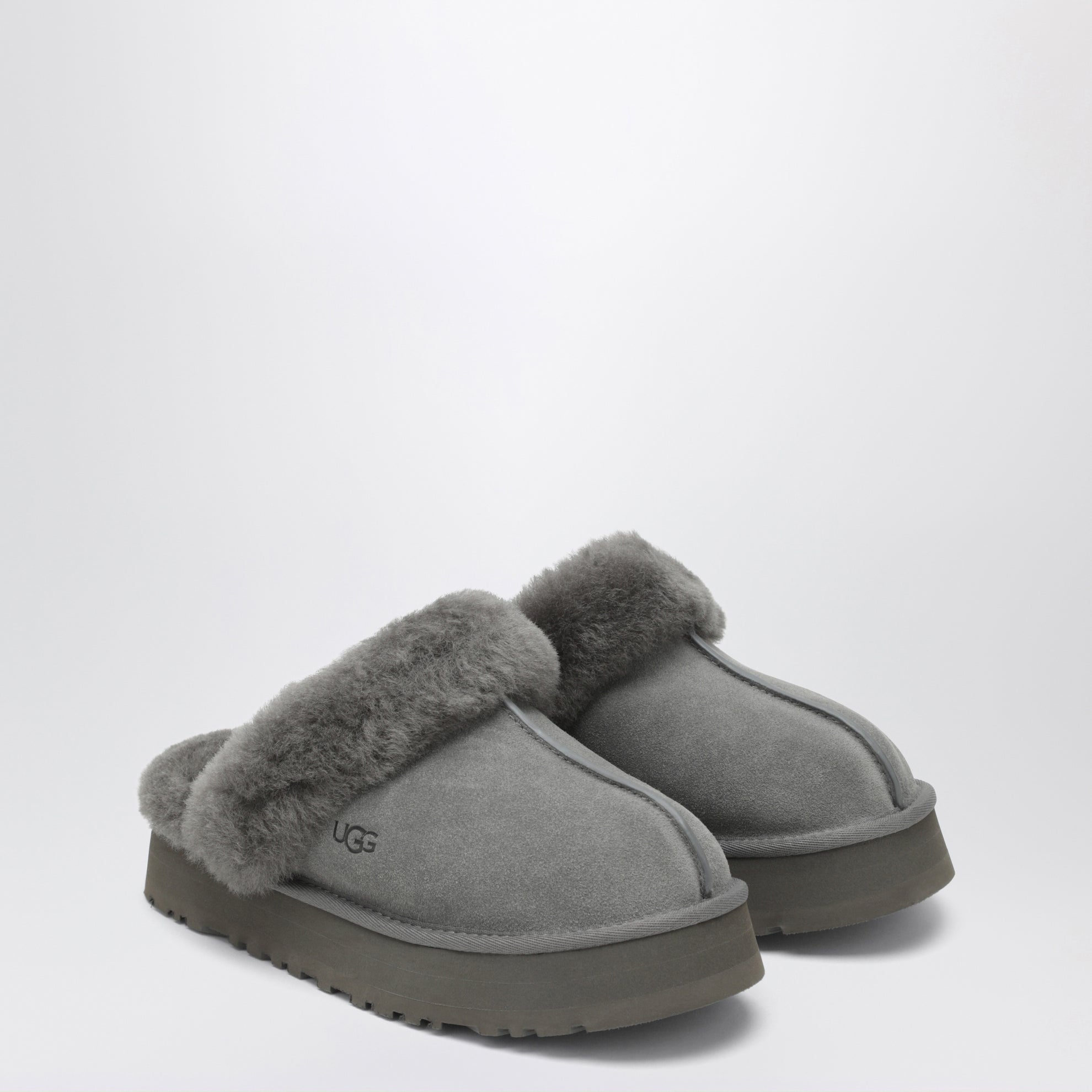 Disquette grey suede slippers