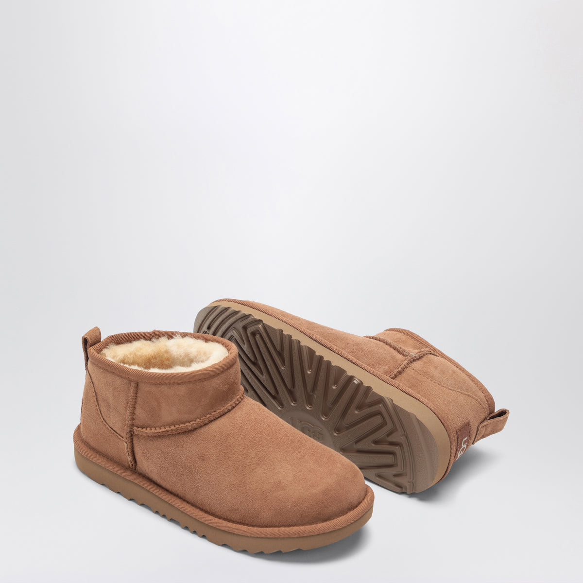 Bottines Classic Ultra Mini couleur Chestnut