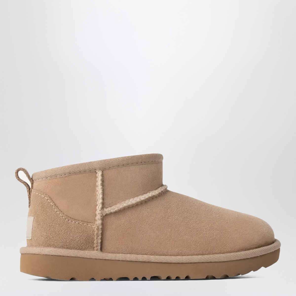 Classic Ultra Mini Stiefeletten in Sand