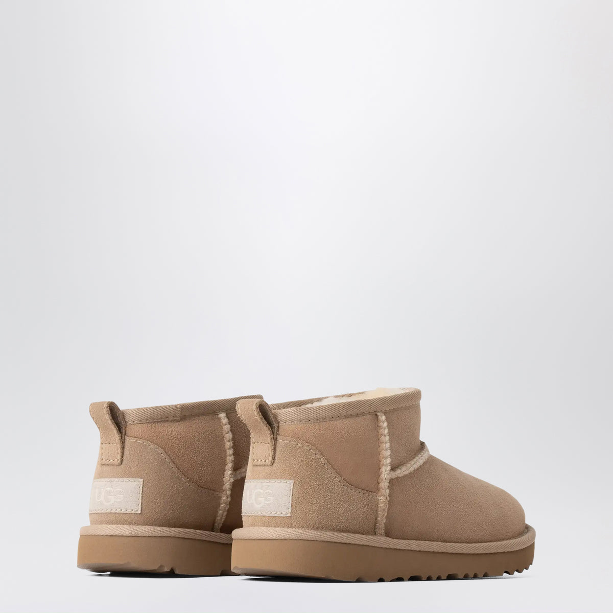 Classic Ultra Mini Stiefeletten in Sand