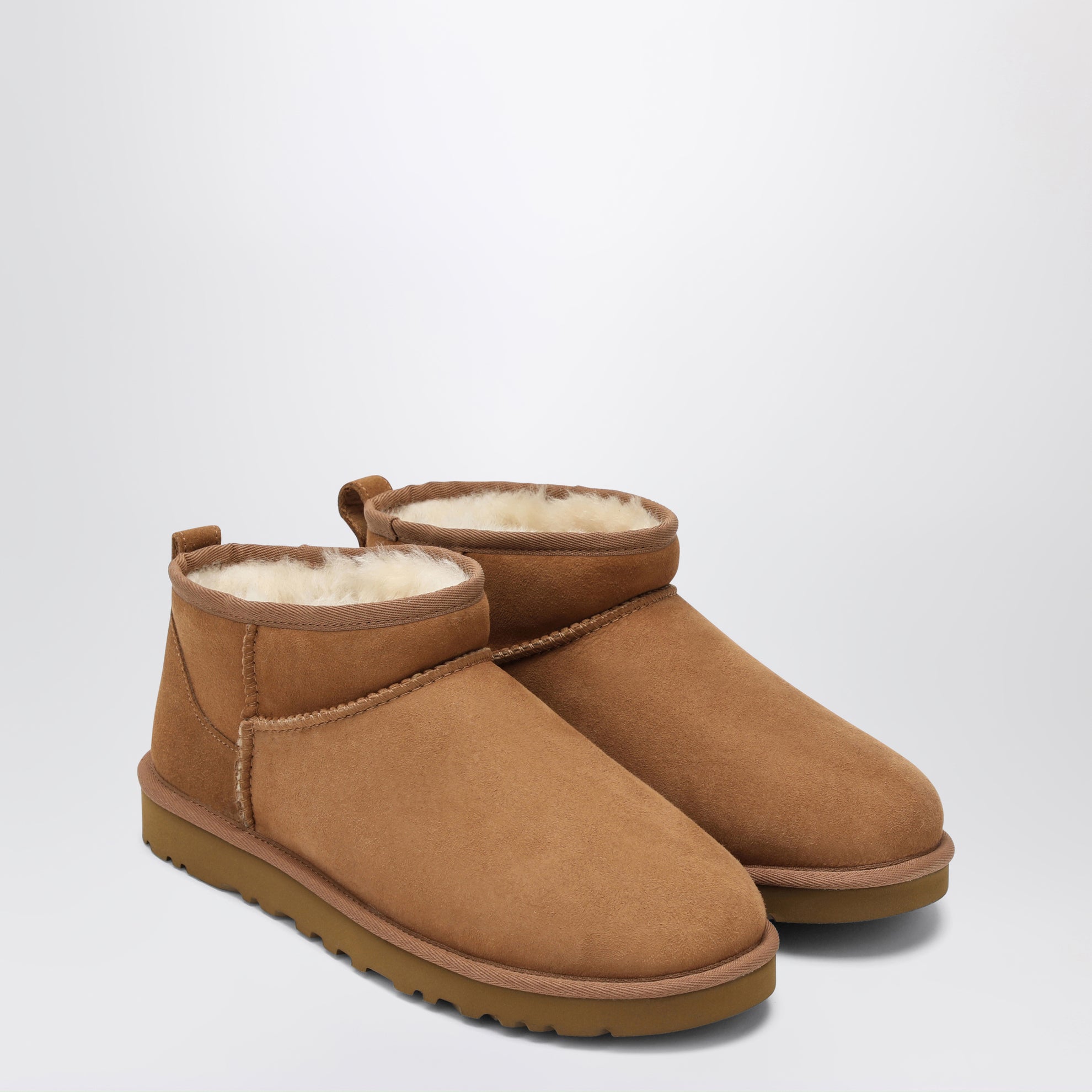 Stivaletto Classic Ultra Mini castagna