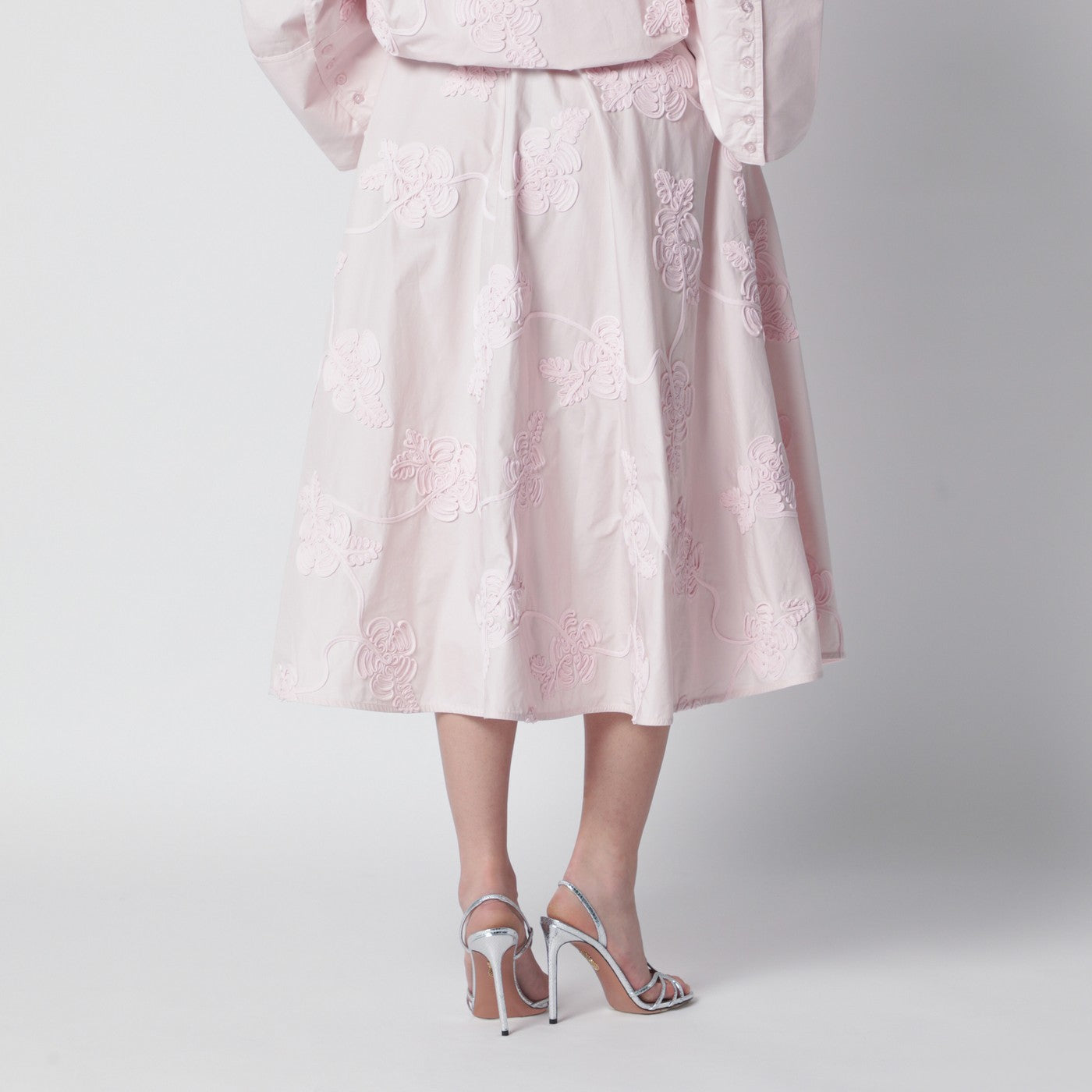 Orchid pink skirt with floral embroidery