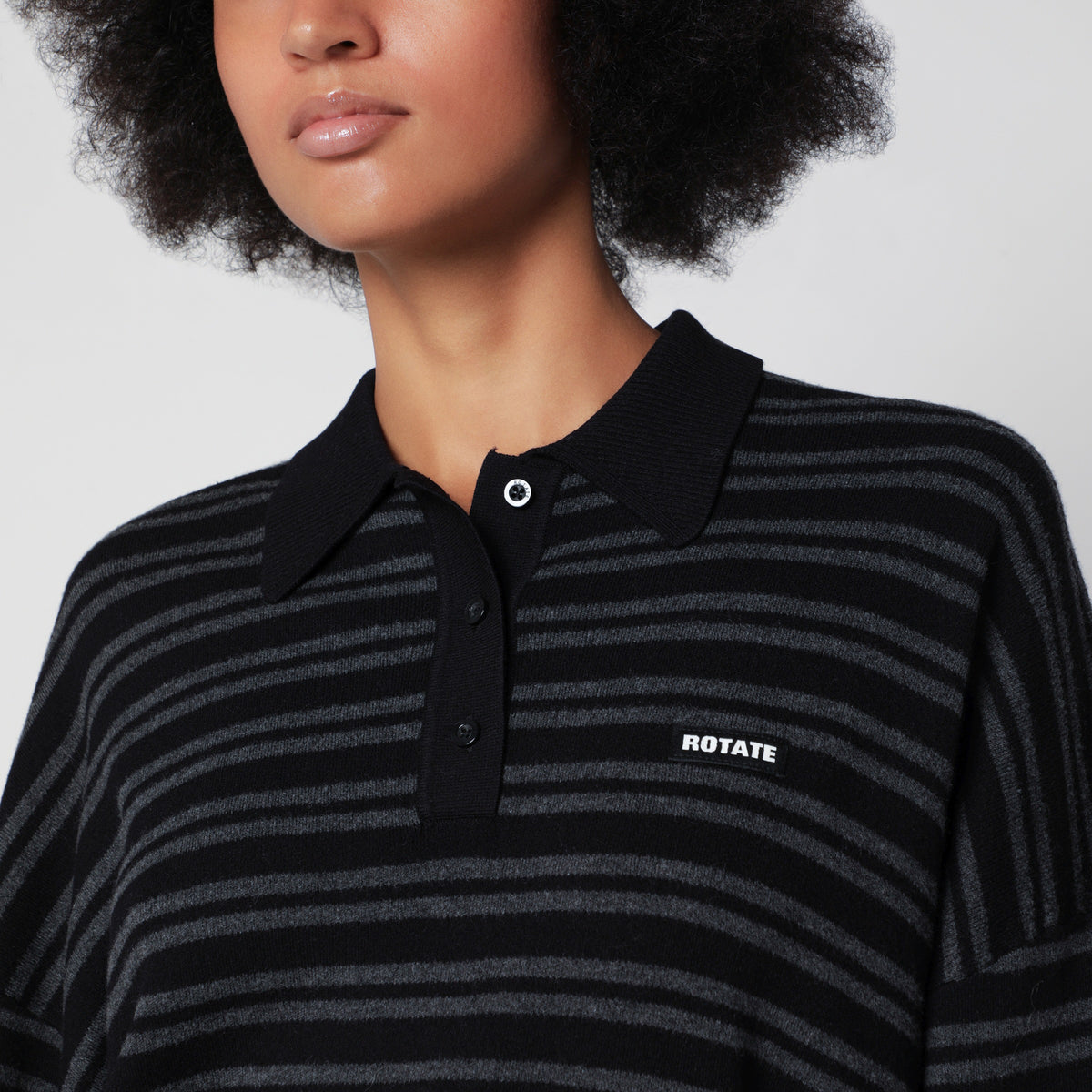 Polo rayé Slinky noir en modal mélangé