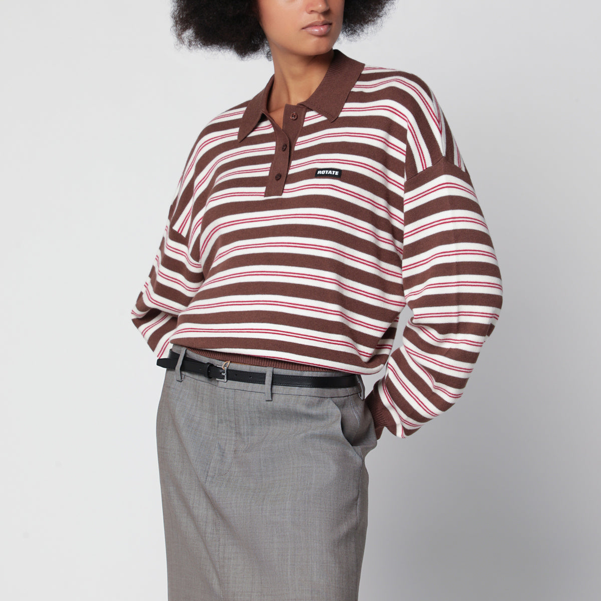 Braunes gestreiftes Slinky Poloshirt aus Modalmischung