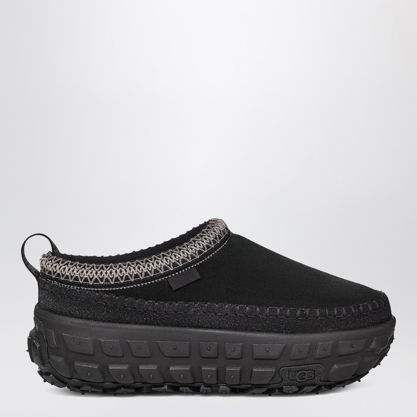 Venture Daze black suede