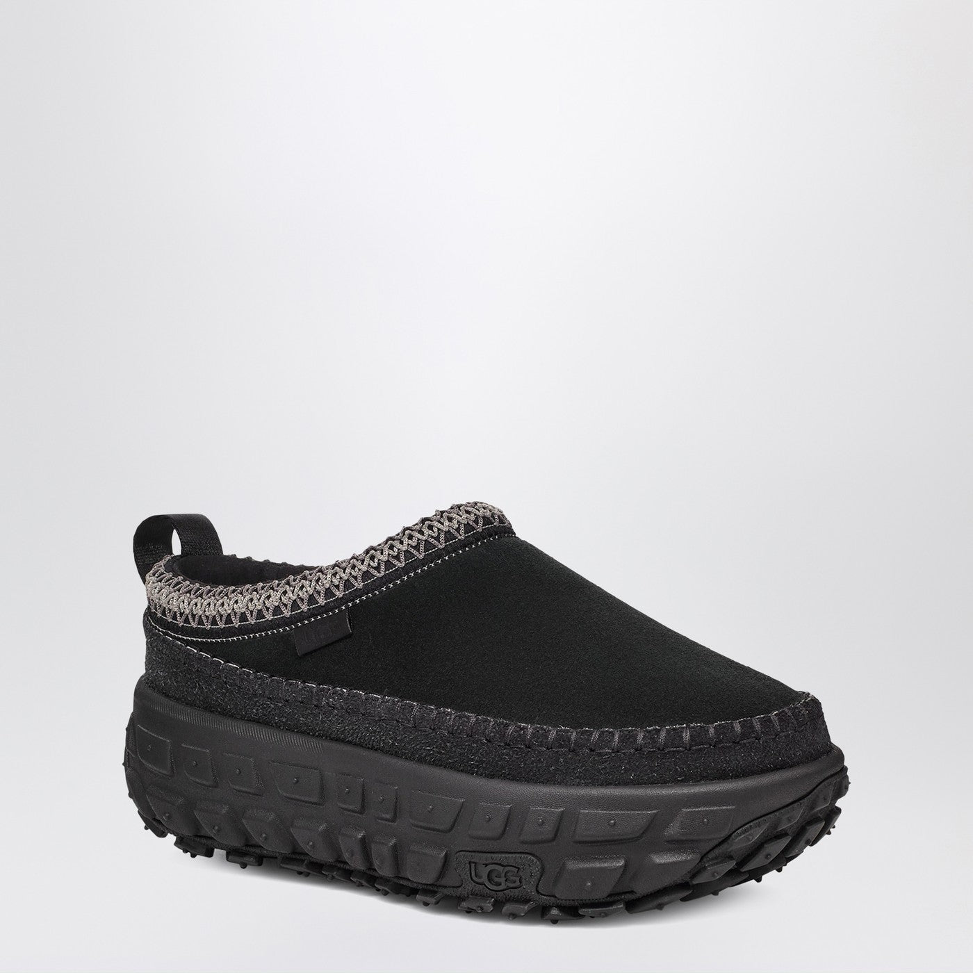 Venture Daze black suede