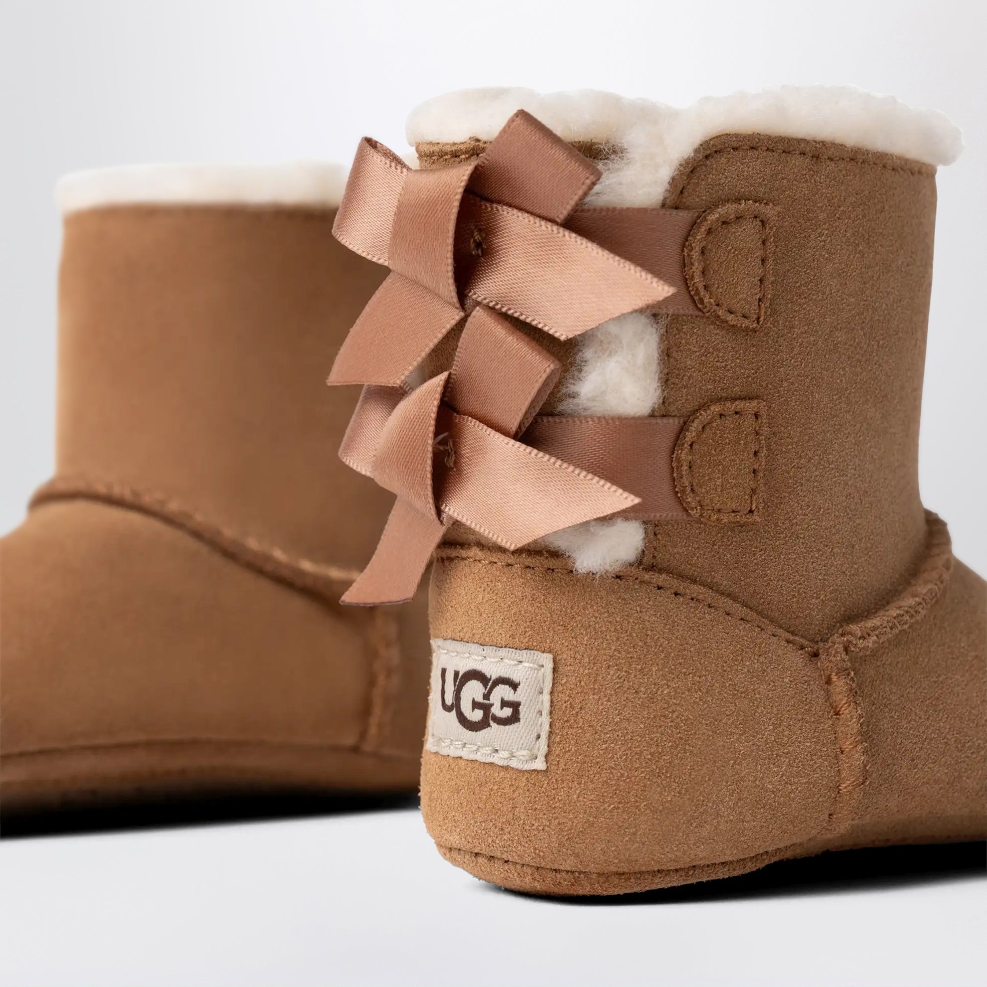 Bottines Bailey Bow Ribbon en daim couleur Chestnut