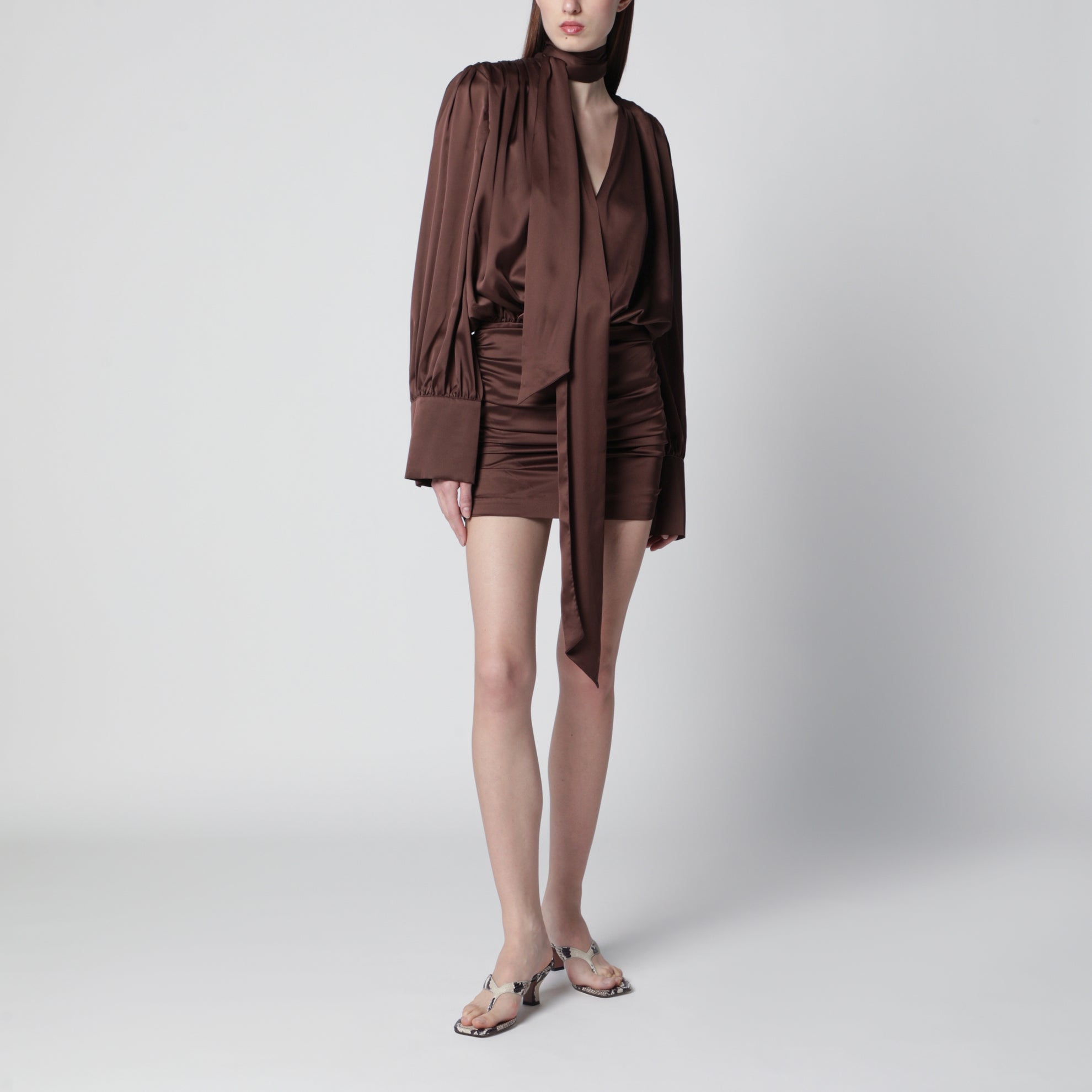 Short chiffon dress with deep V-neck and bow, brown