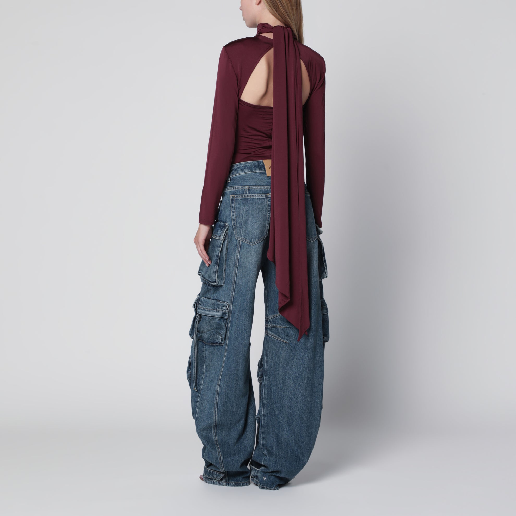 Top con foulard bordeaux