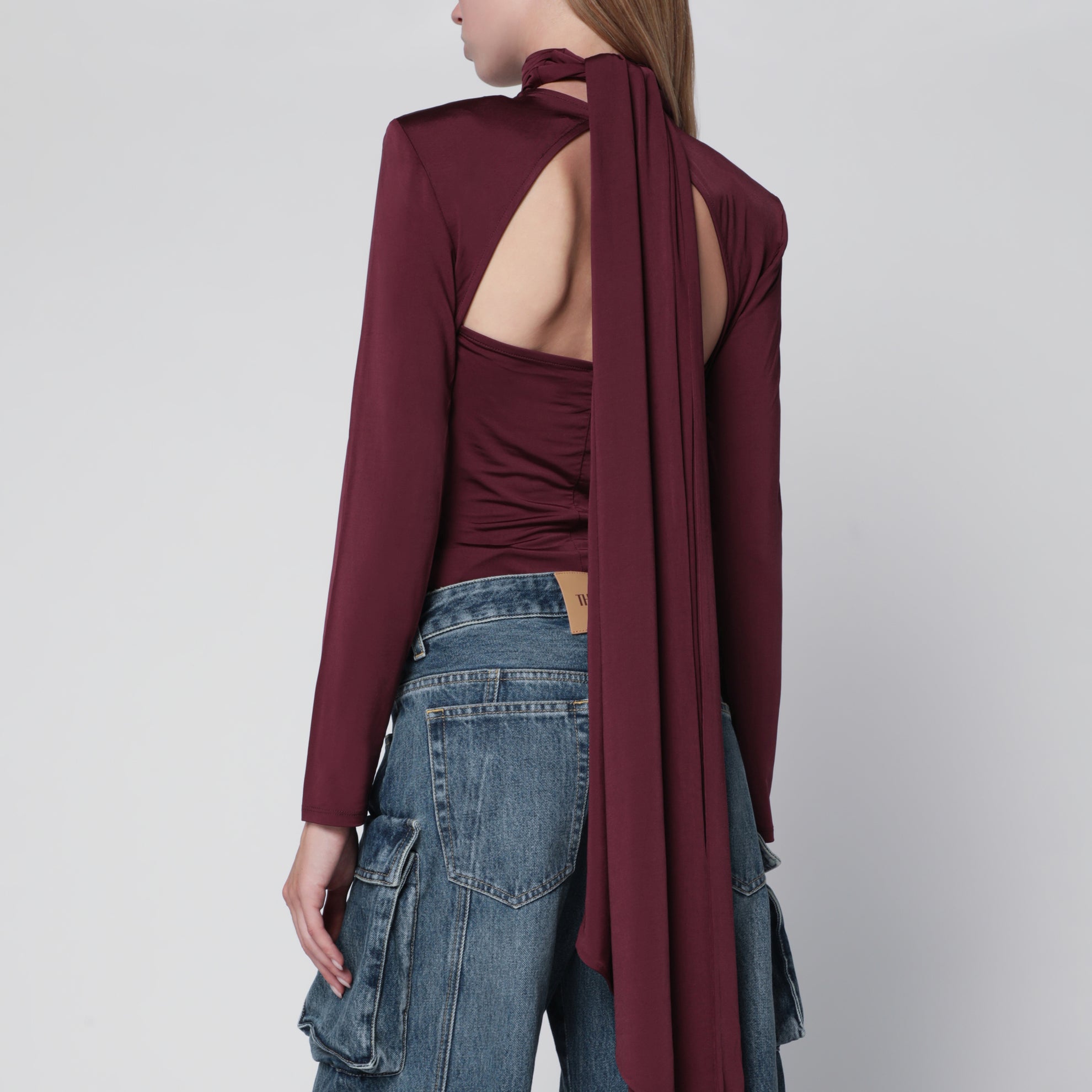 Top con foulard bordeaux
