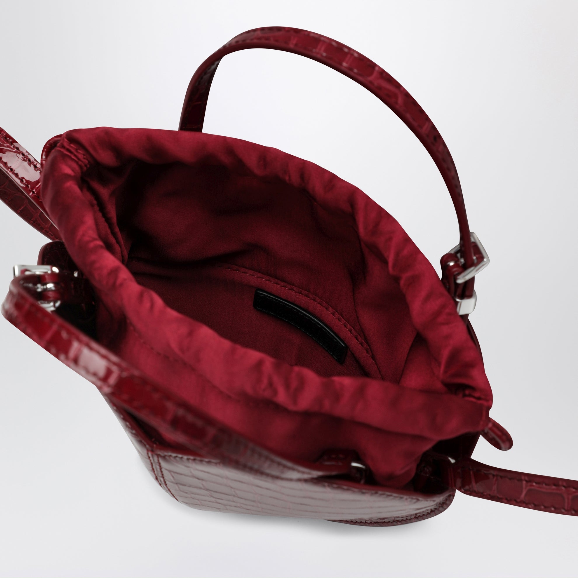 Heart Bag Croco aus bordeauxfarbenem Leder