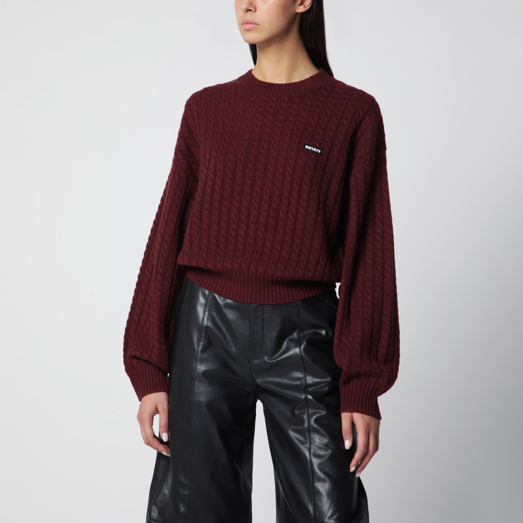 Maglione a trecce in lana e cashmere color cioccolato