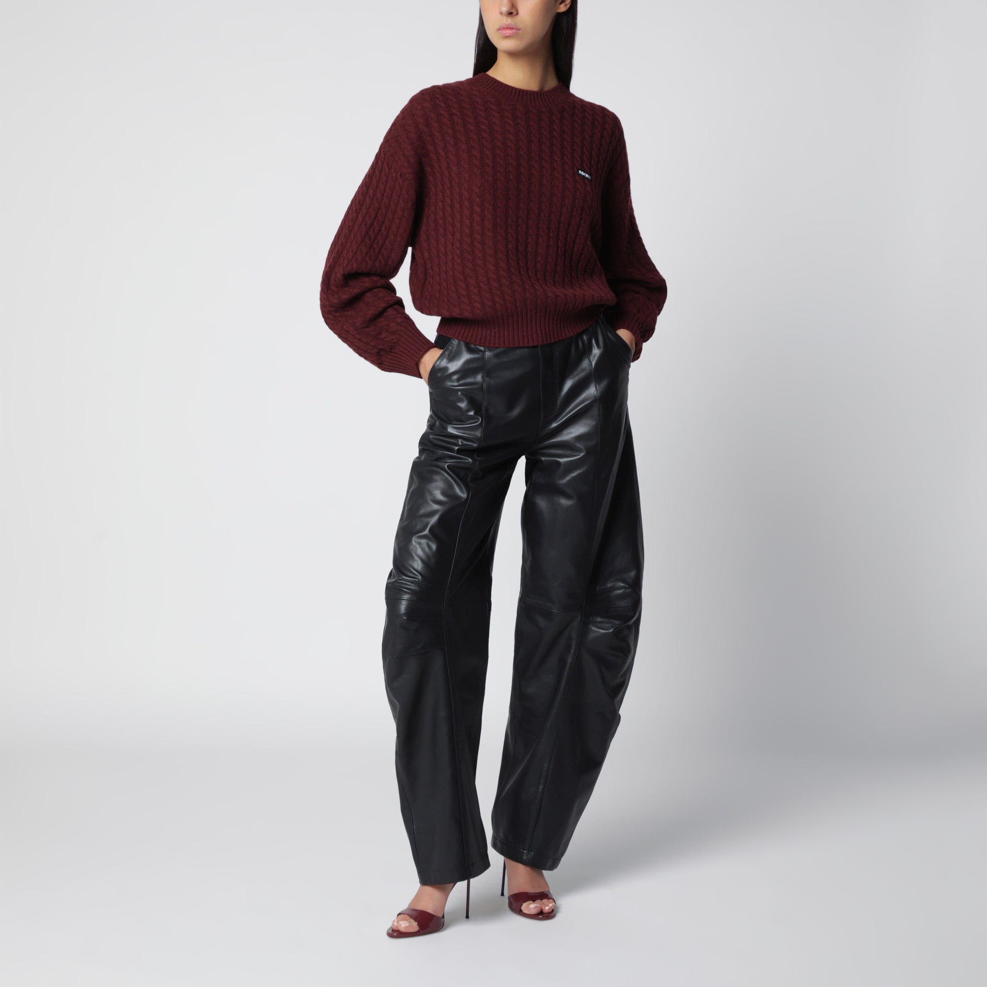 Maglione a trecce in lana e cashmere color cioccolato