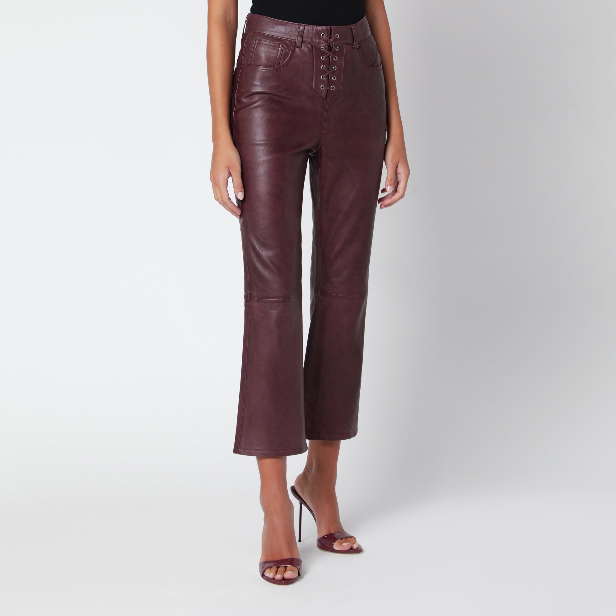 pantalon capri évasé en cuir marron