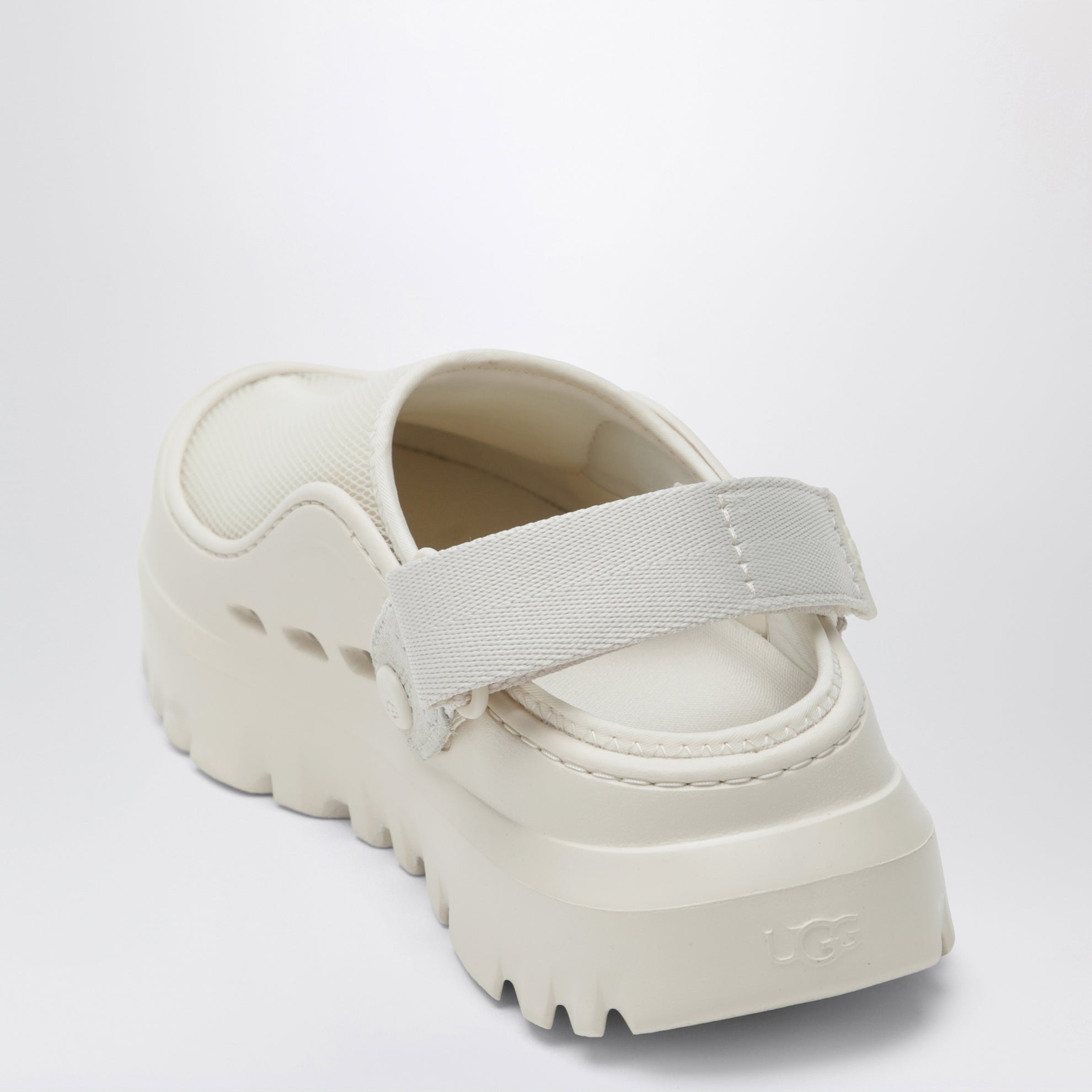 Men's PeakMod mesh clogs in white