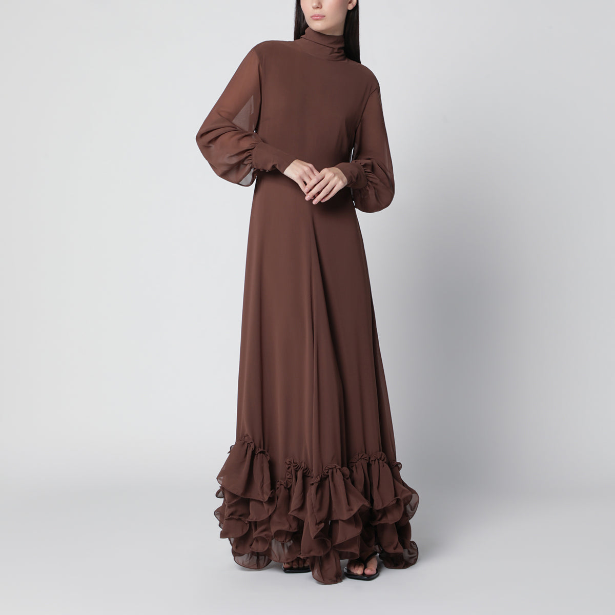 Braunes langes Kleid mit Volants