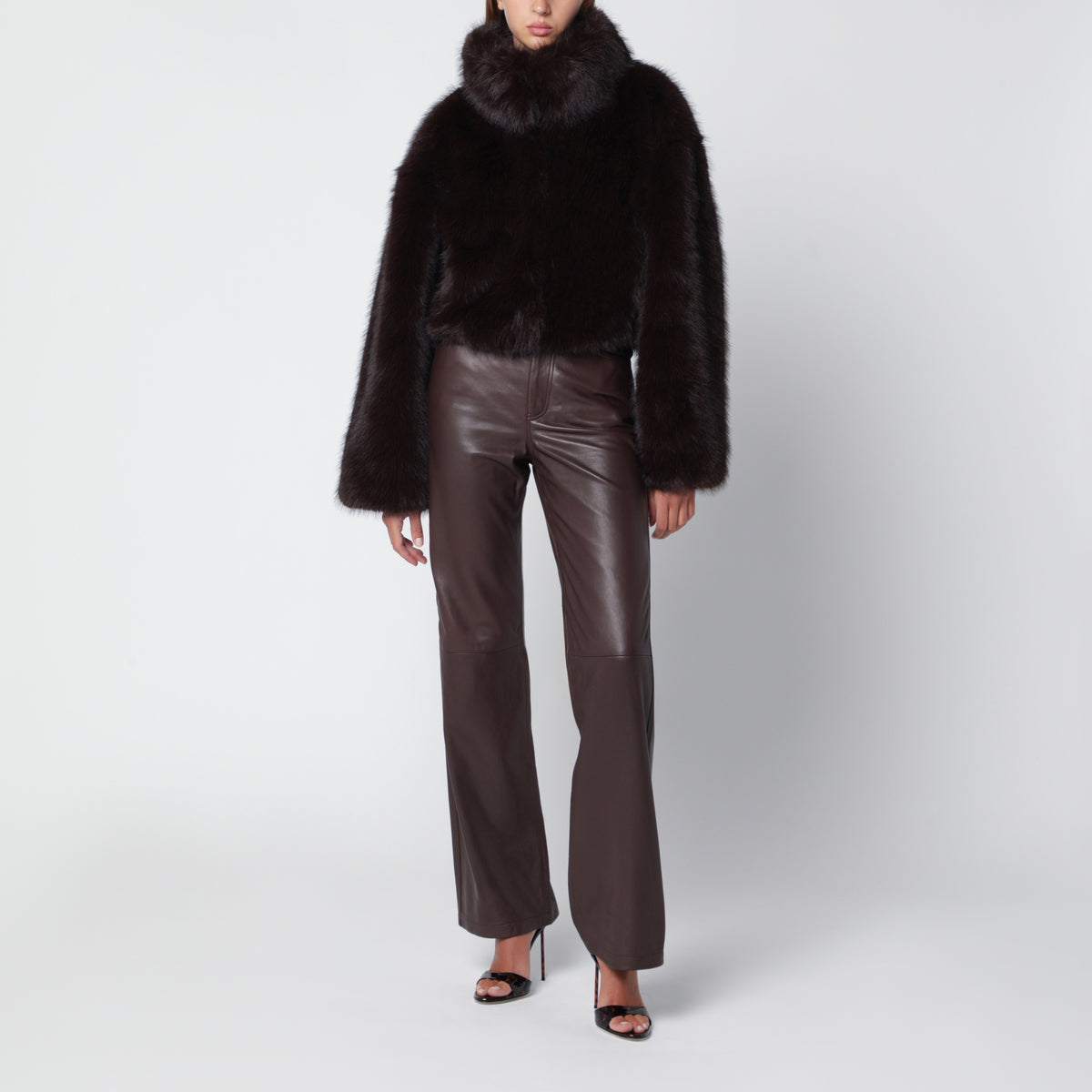 Pantaloni dritti color mole in pelle