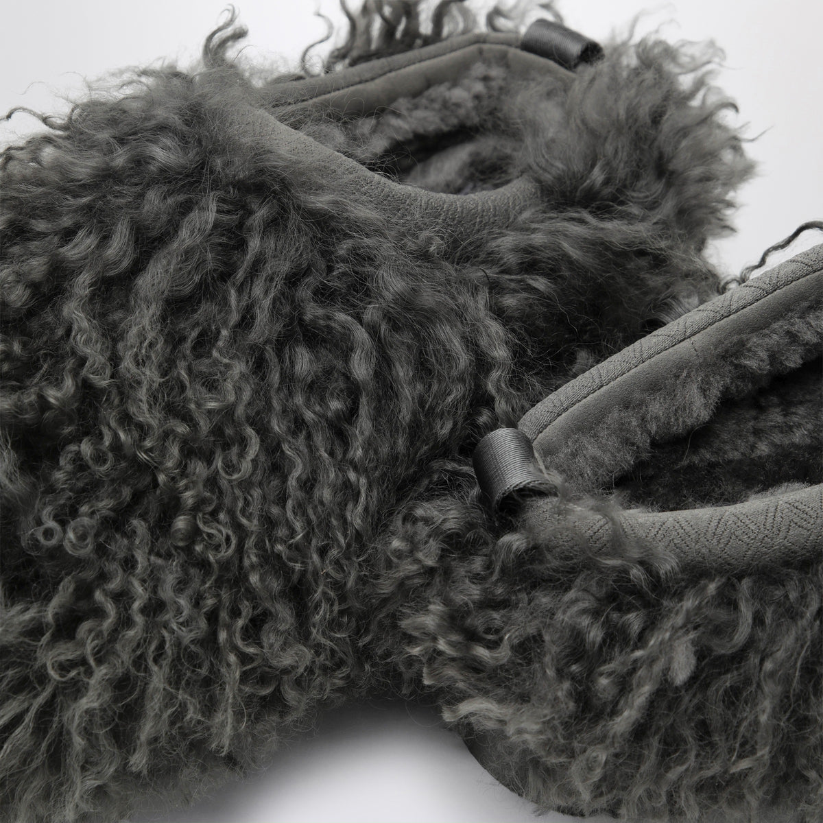 Grey Tazz Fluff Momma slippers in shearling