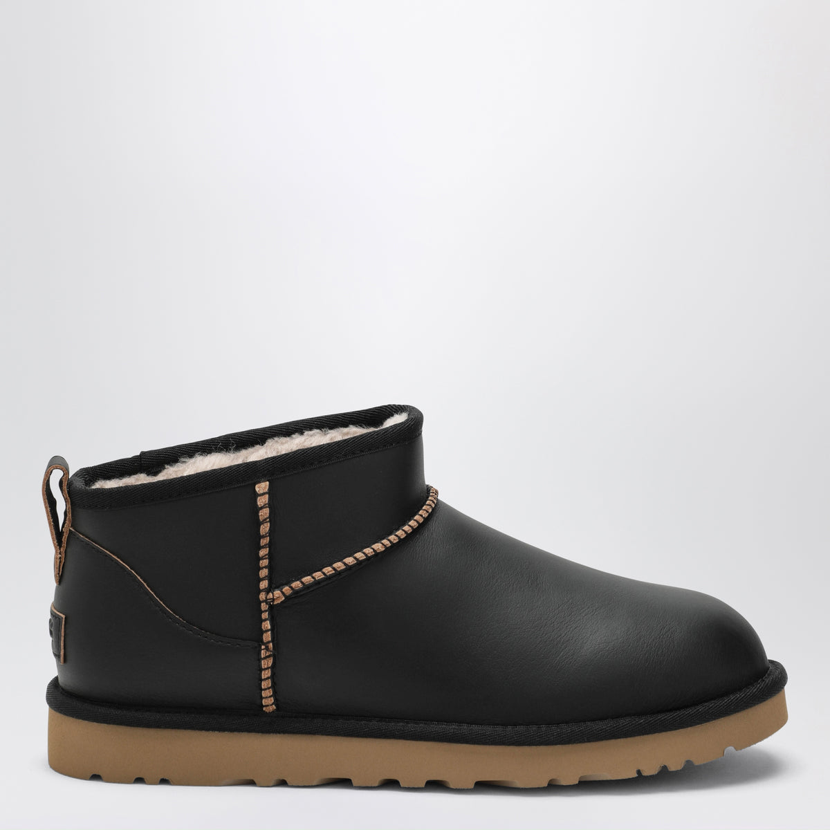 Stivali Classic Ultra Mini Contrast neri in pelle