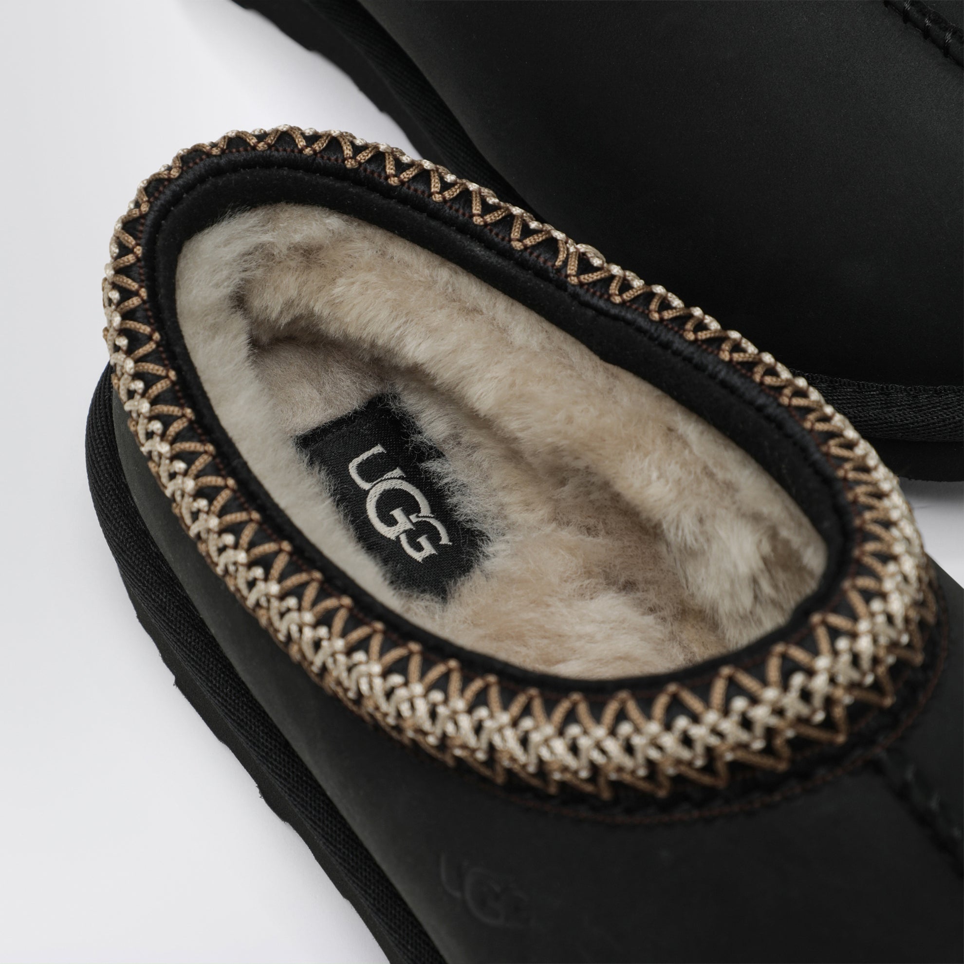 Slip on Tasman Nubuck nere