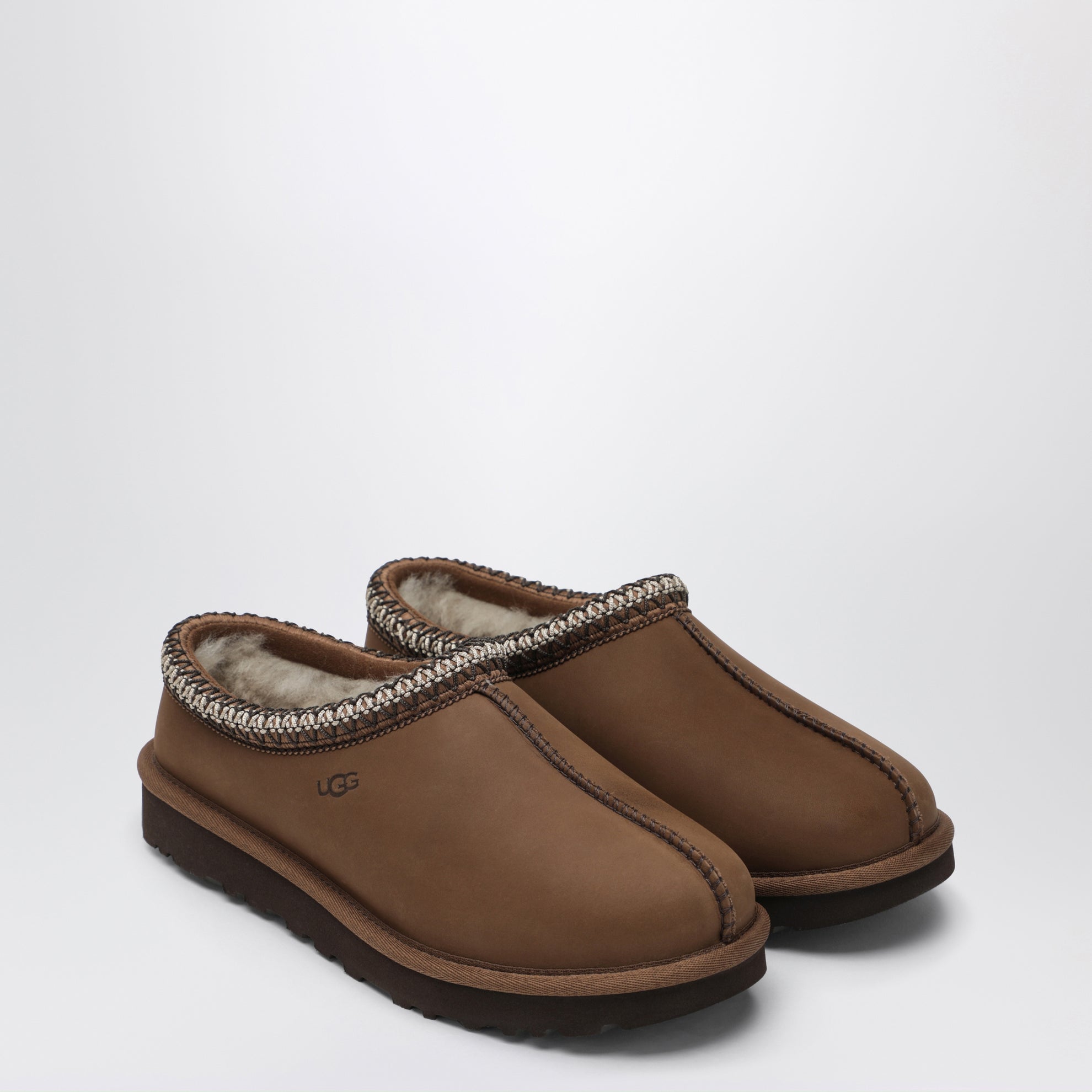 Slip on Tasman Nubuck Dark Chestnut