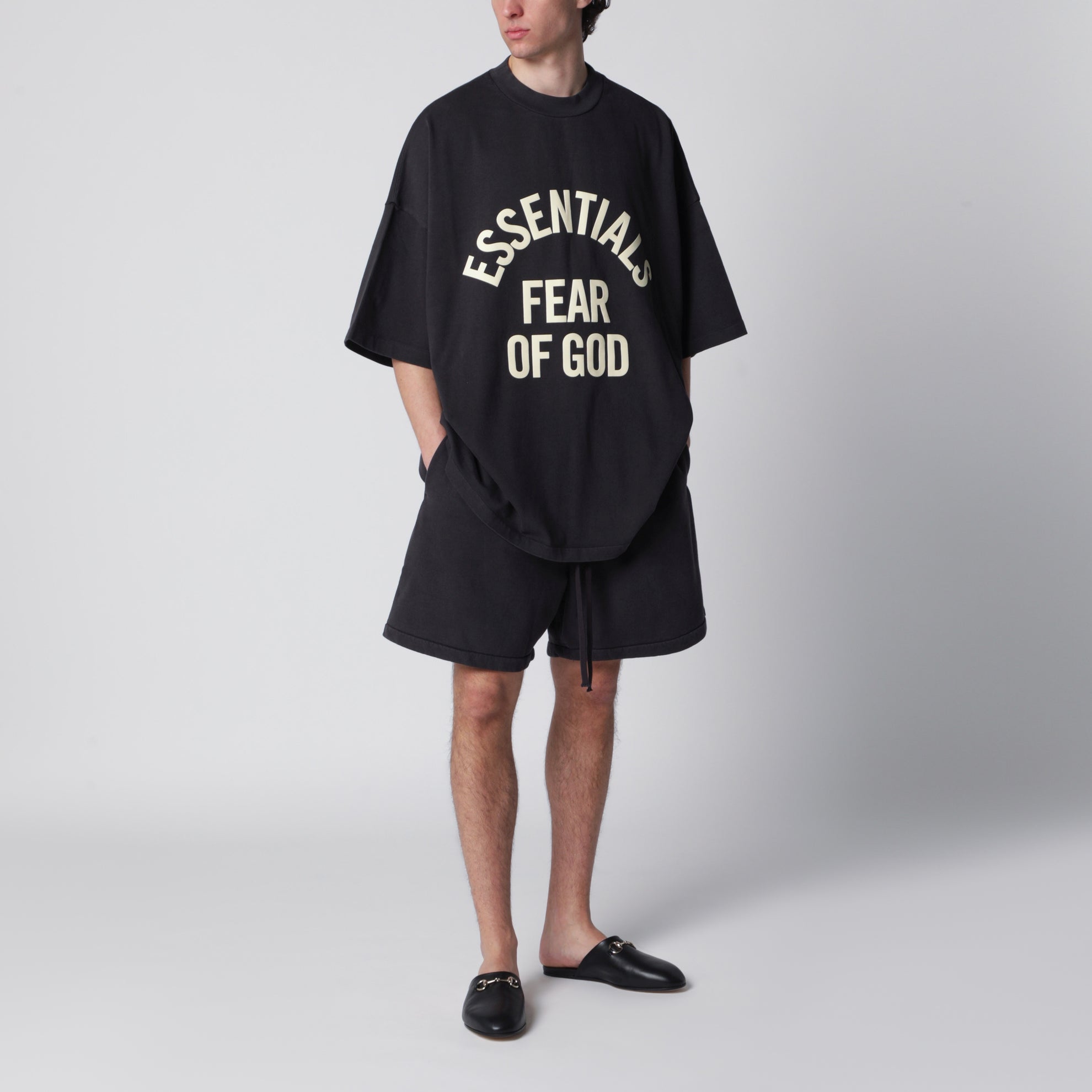 Campus 90s T-Shirt aus schwerem Baumwolljersey in Schwarz
