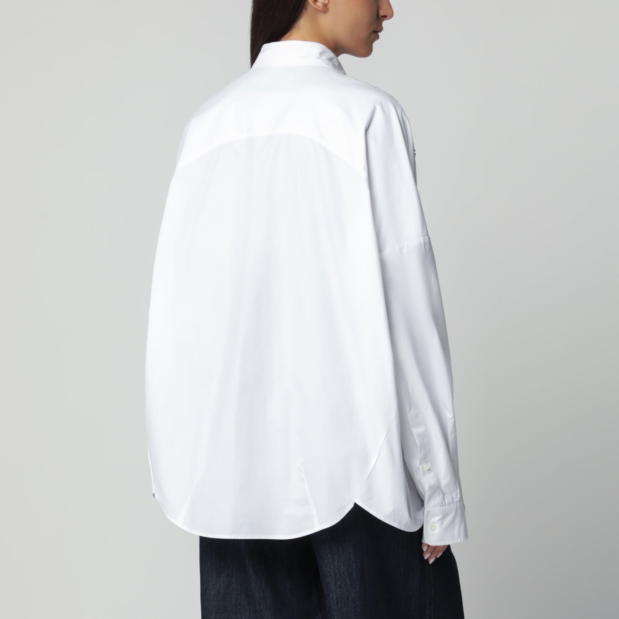 Camicia bianca in cotone con ricamo