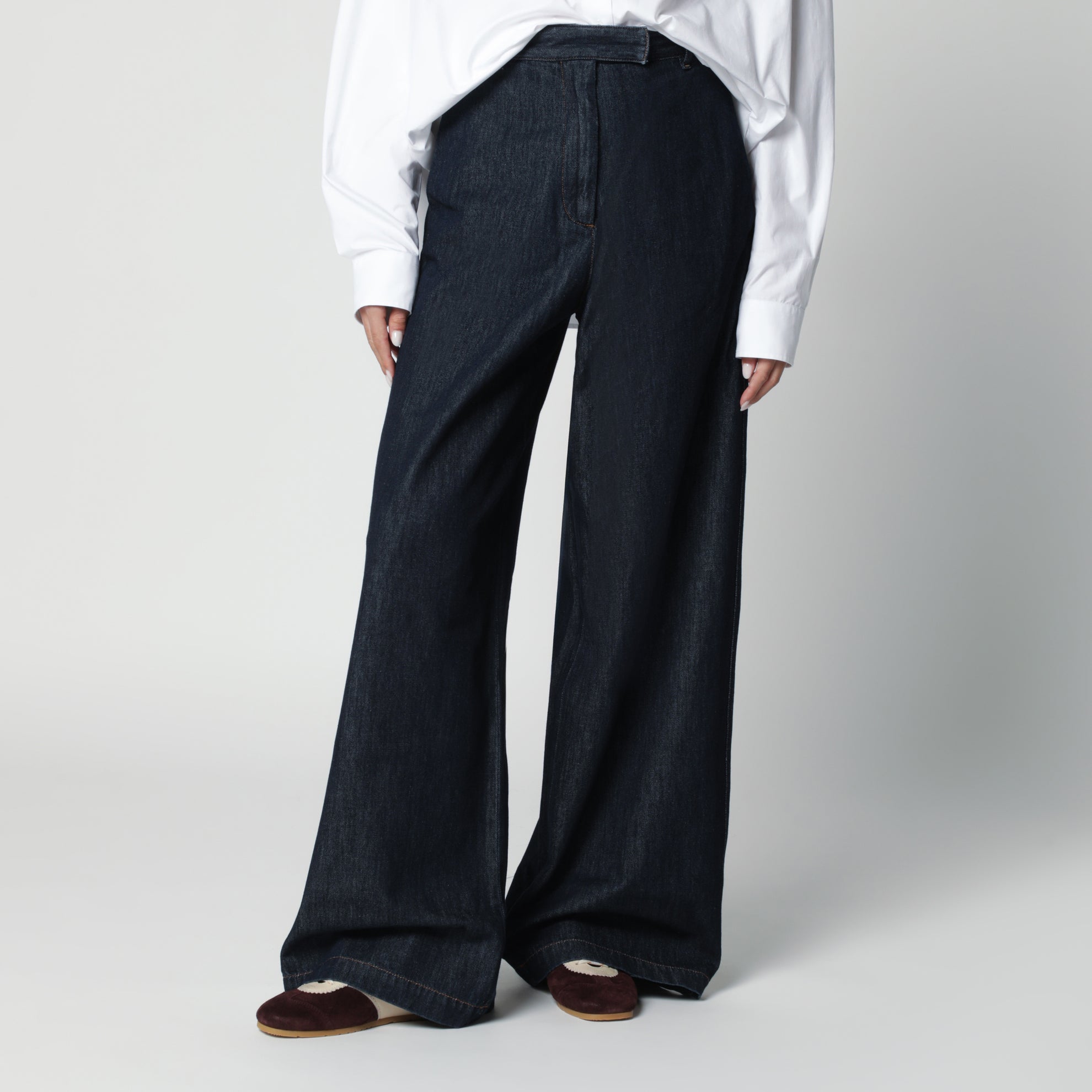 Weite Jeans in dunklem Indigoblau