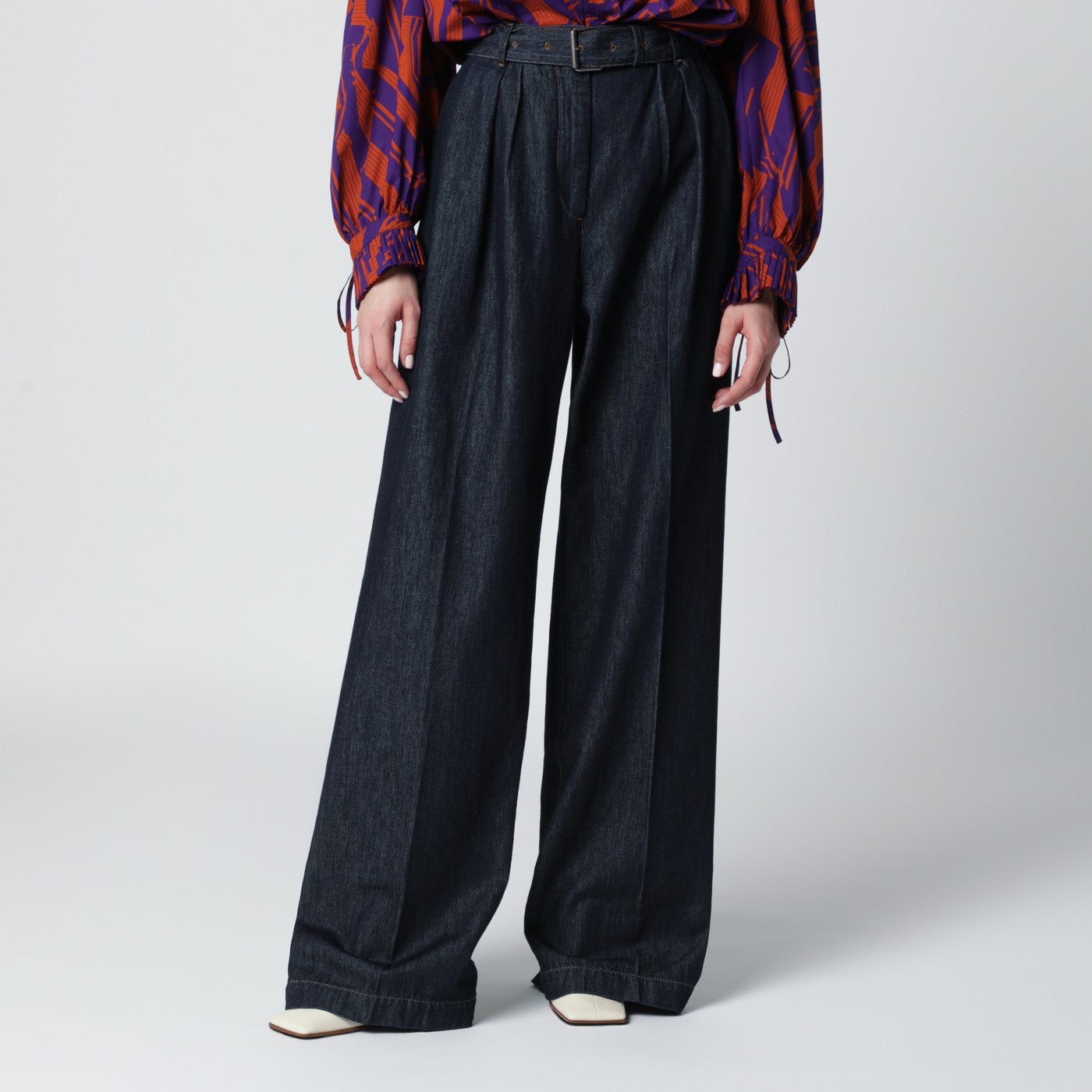Weite Hose aus indigoblauem Denim