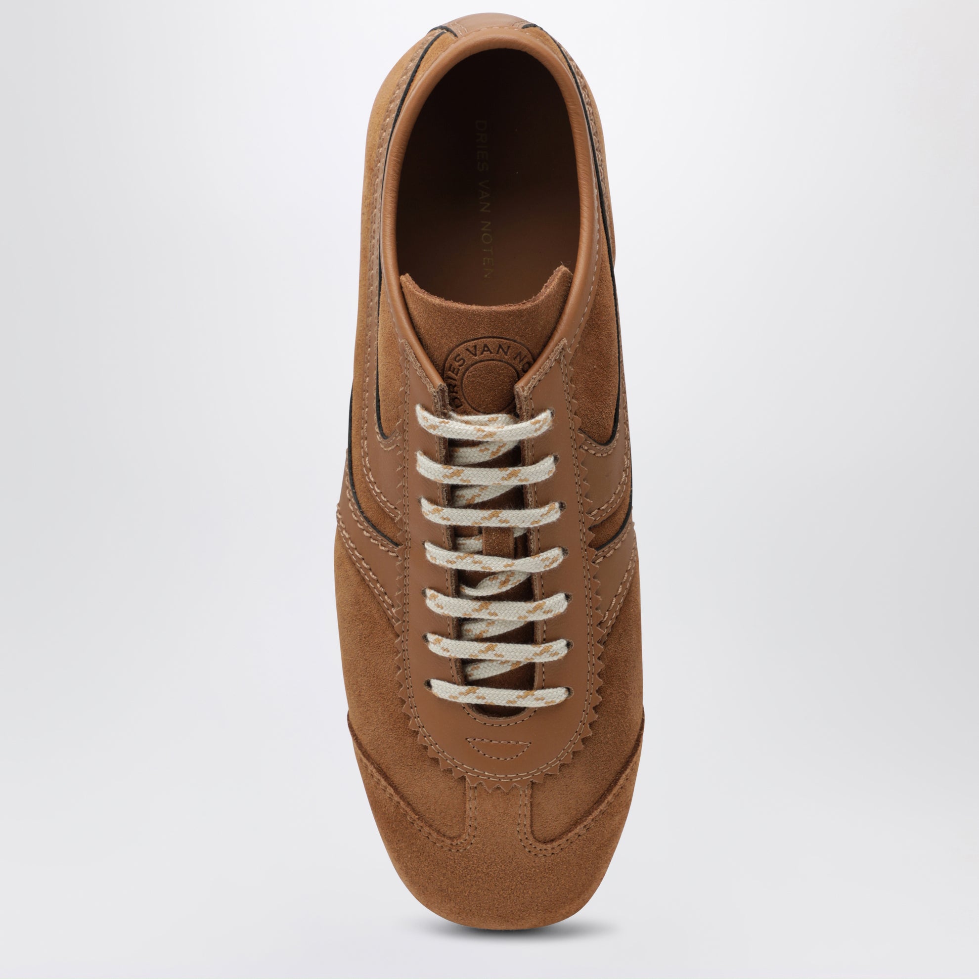 Sneakers marron en cuir et daim