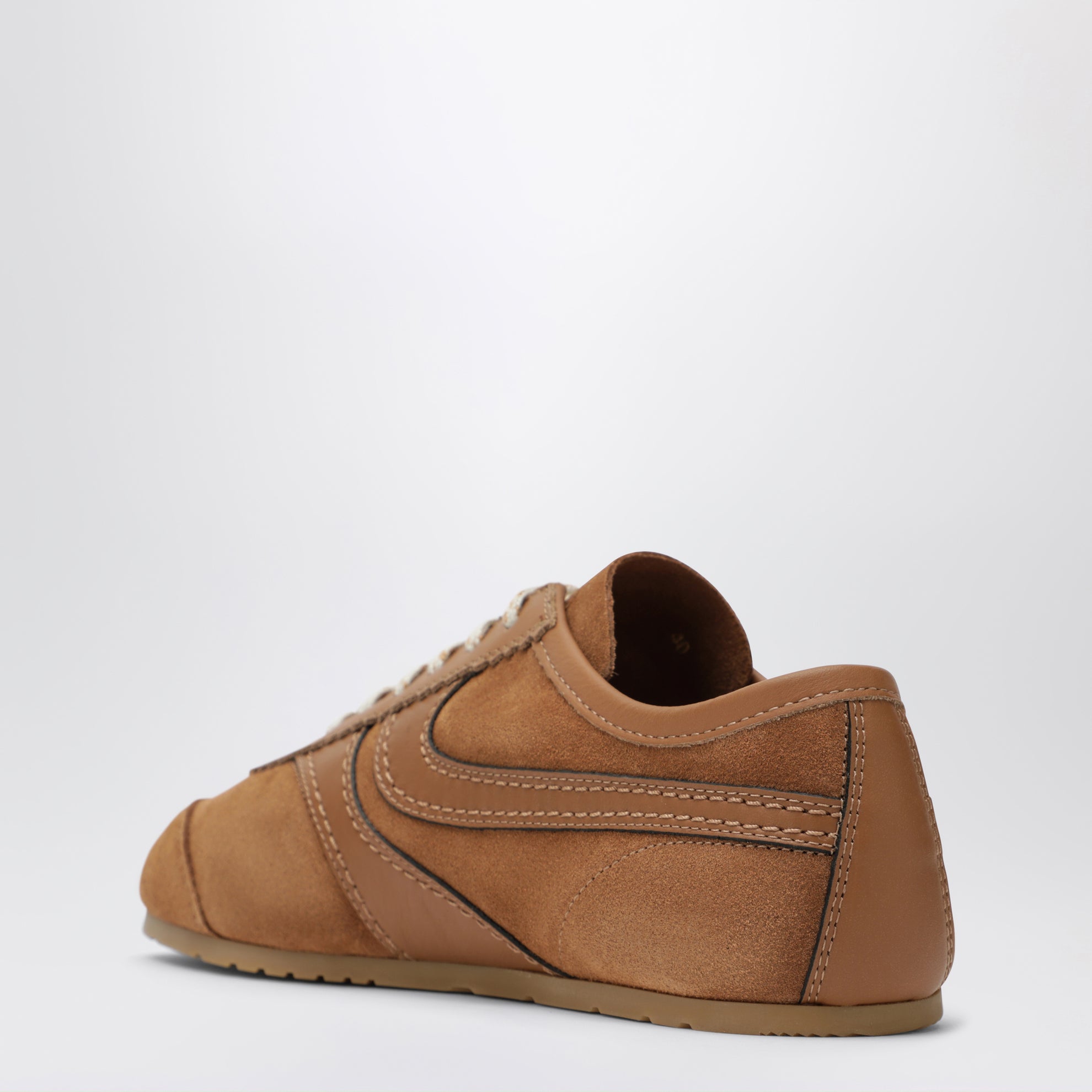 Sneakers marron en cuir et daim