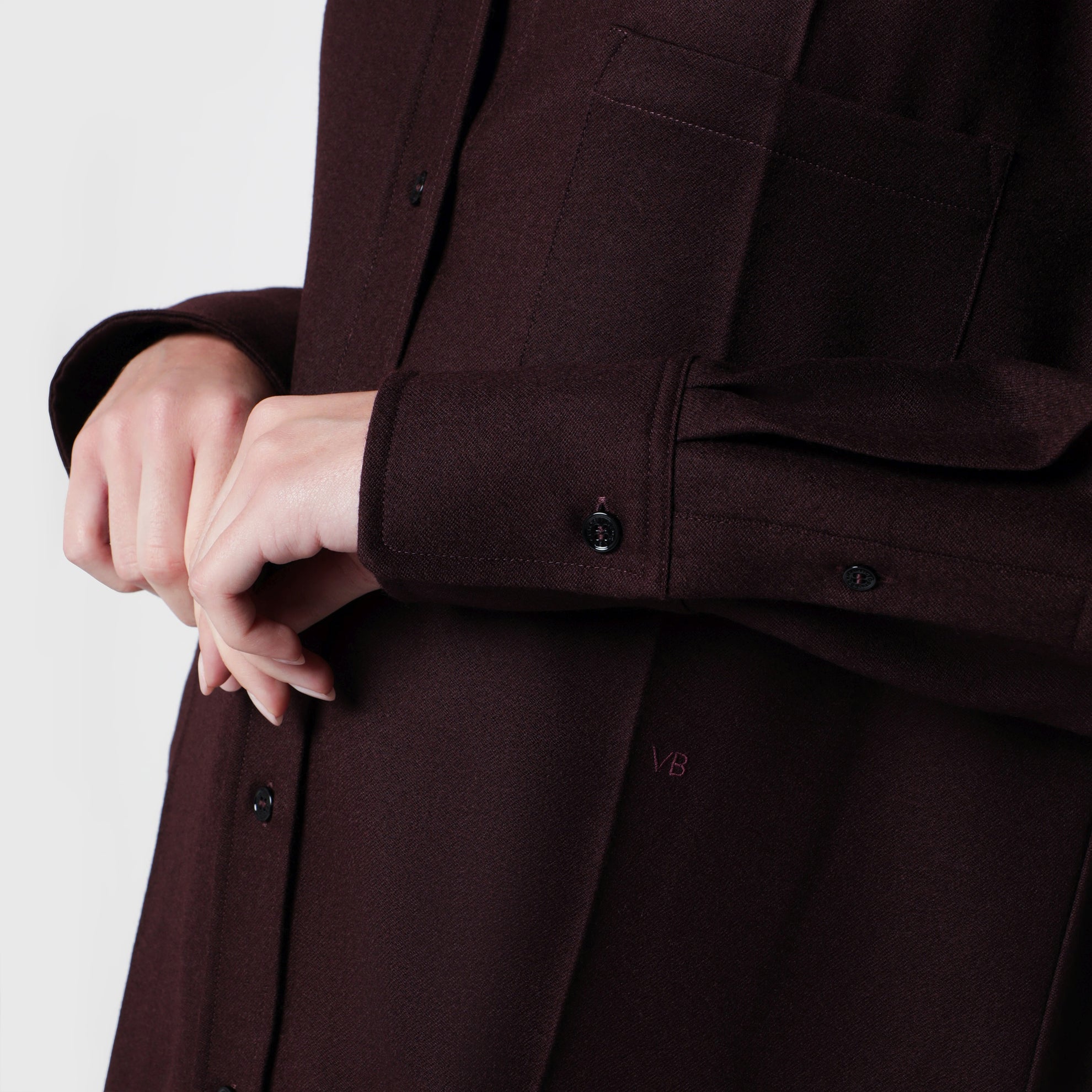 Camicia in flanella di lana vergine viola scuro Acai