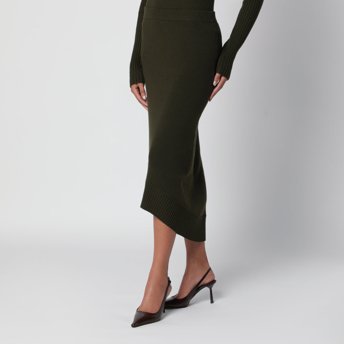 Gonna aderente verde in lana merino