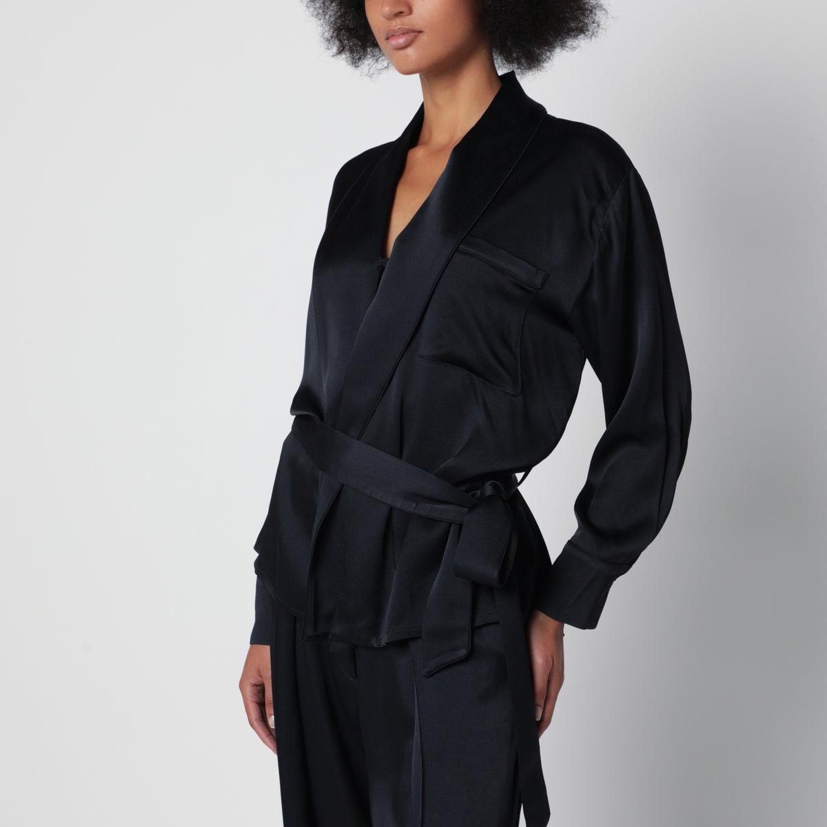 Chemise Alba bleu nuit en satin