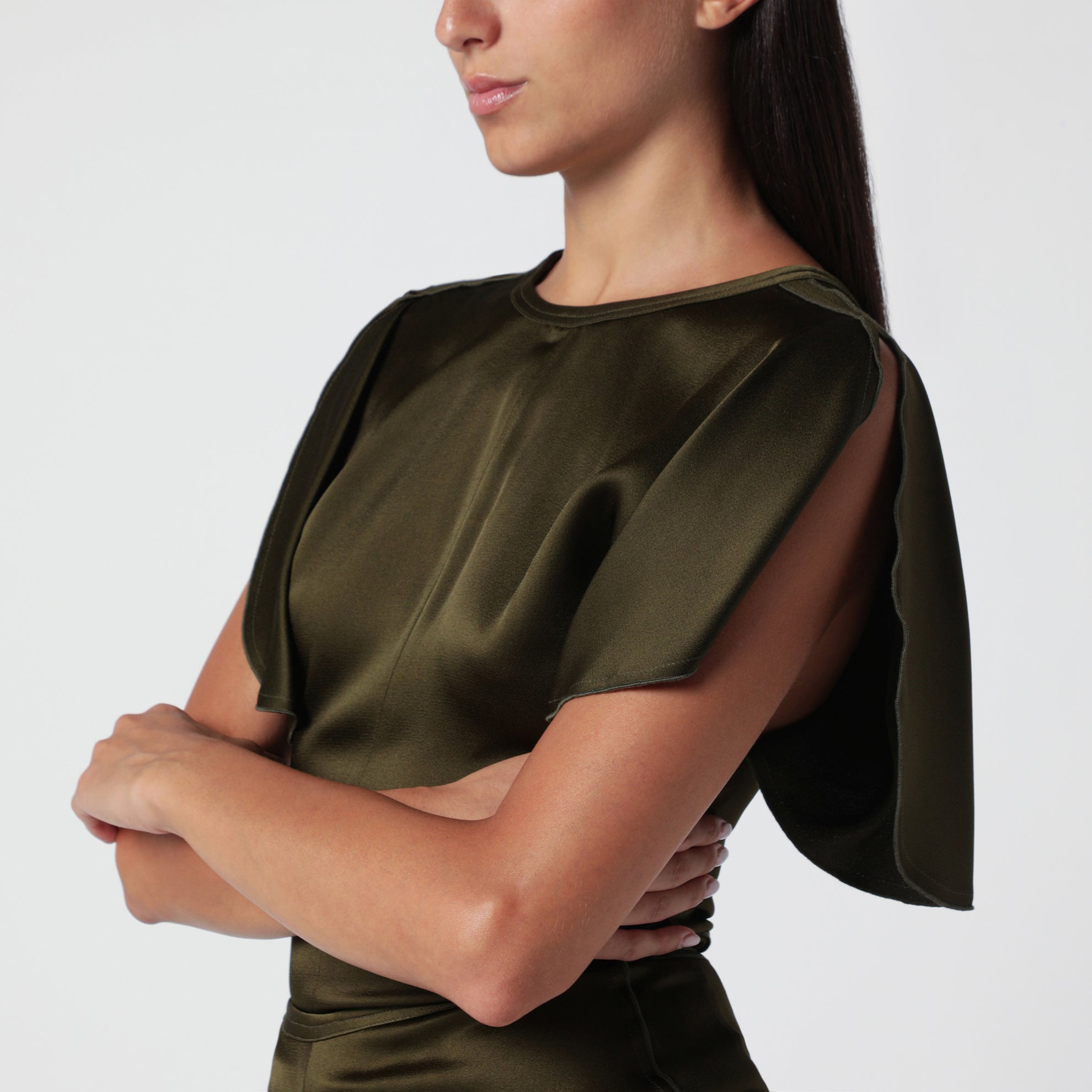Bela grünes Crêpe-Satin-Top
