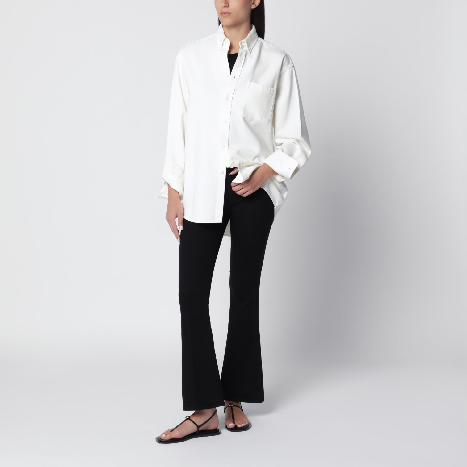 The Weekender jeans in black denim