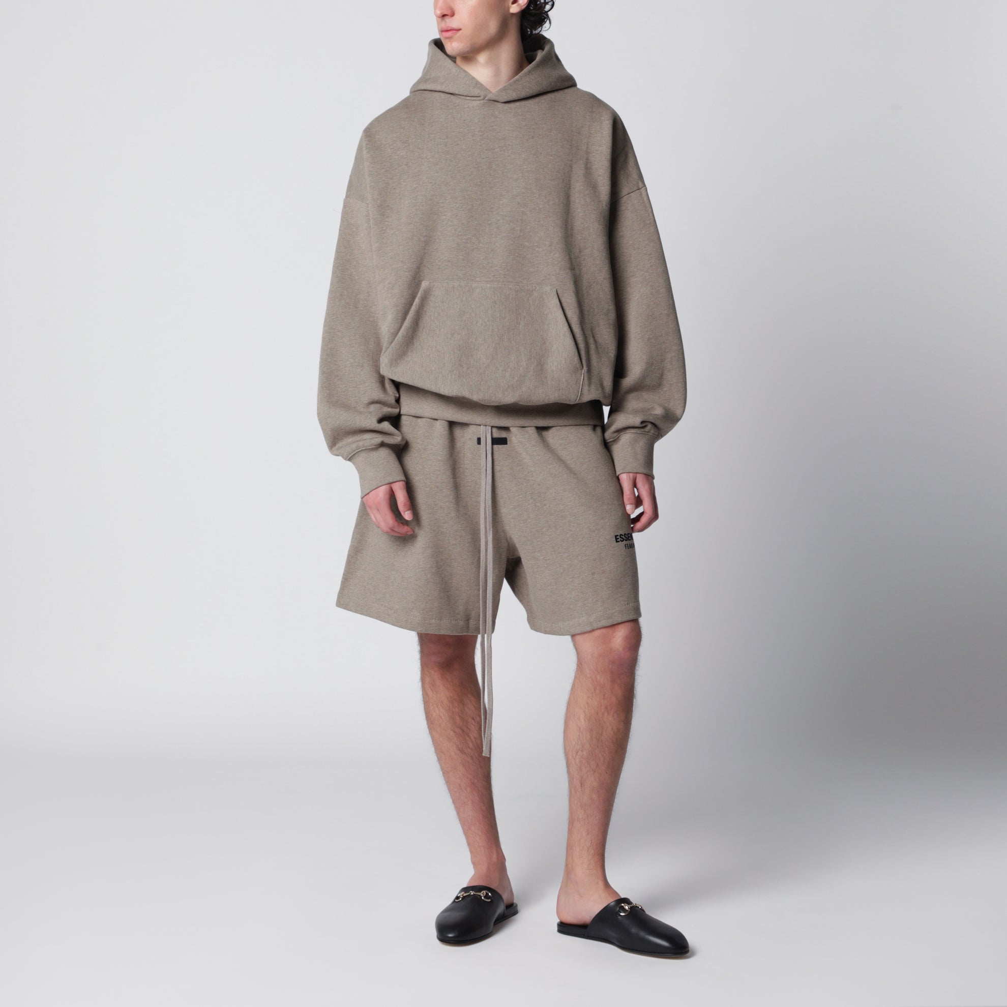 Classic Sportshorts aus taupefarbenem Fleece