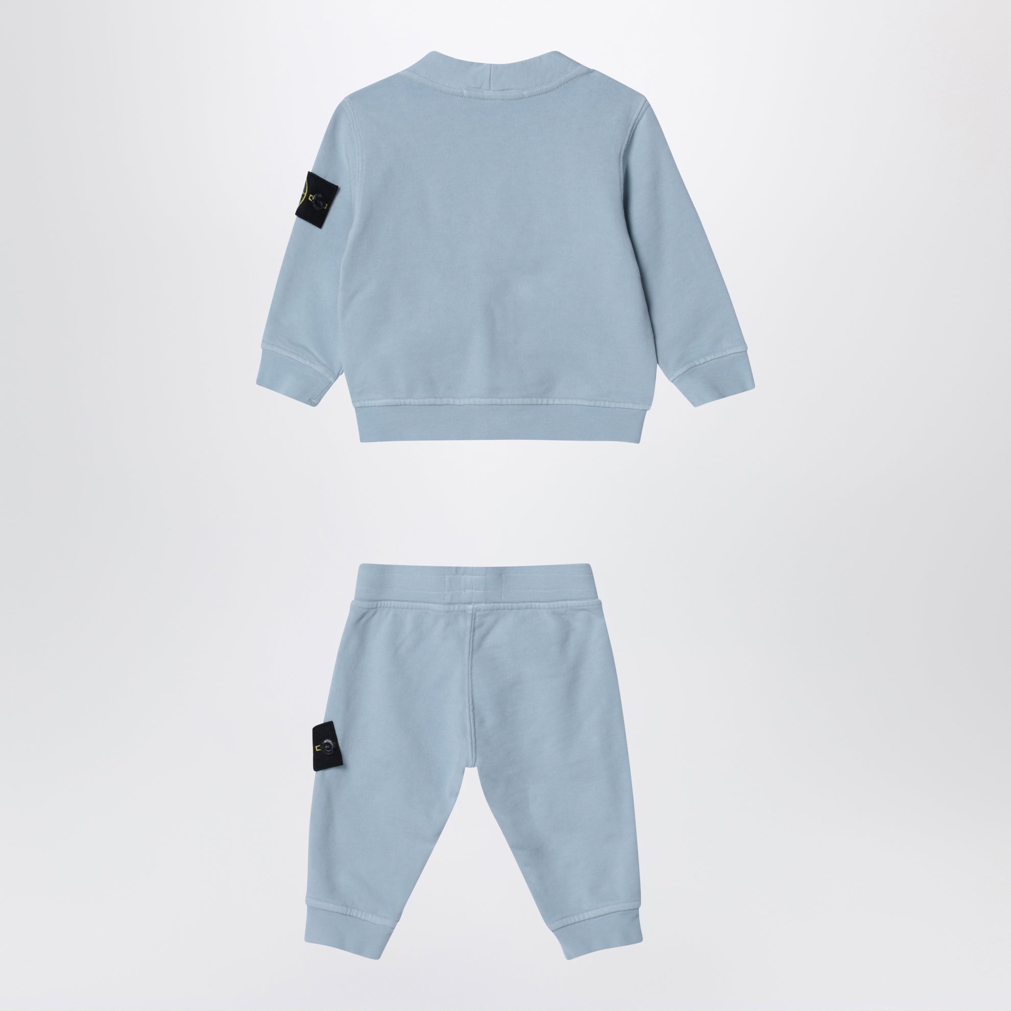 Light blue two-piece set with blanket