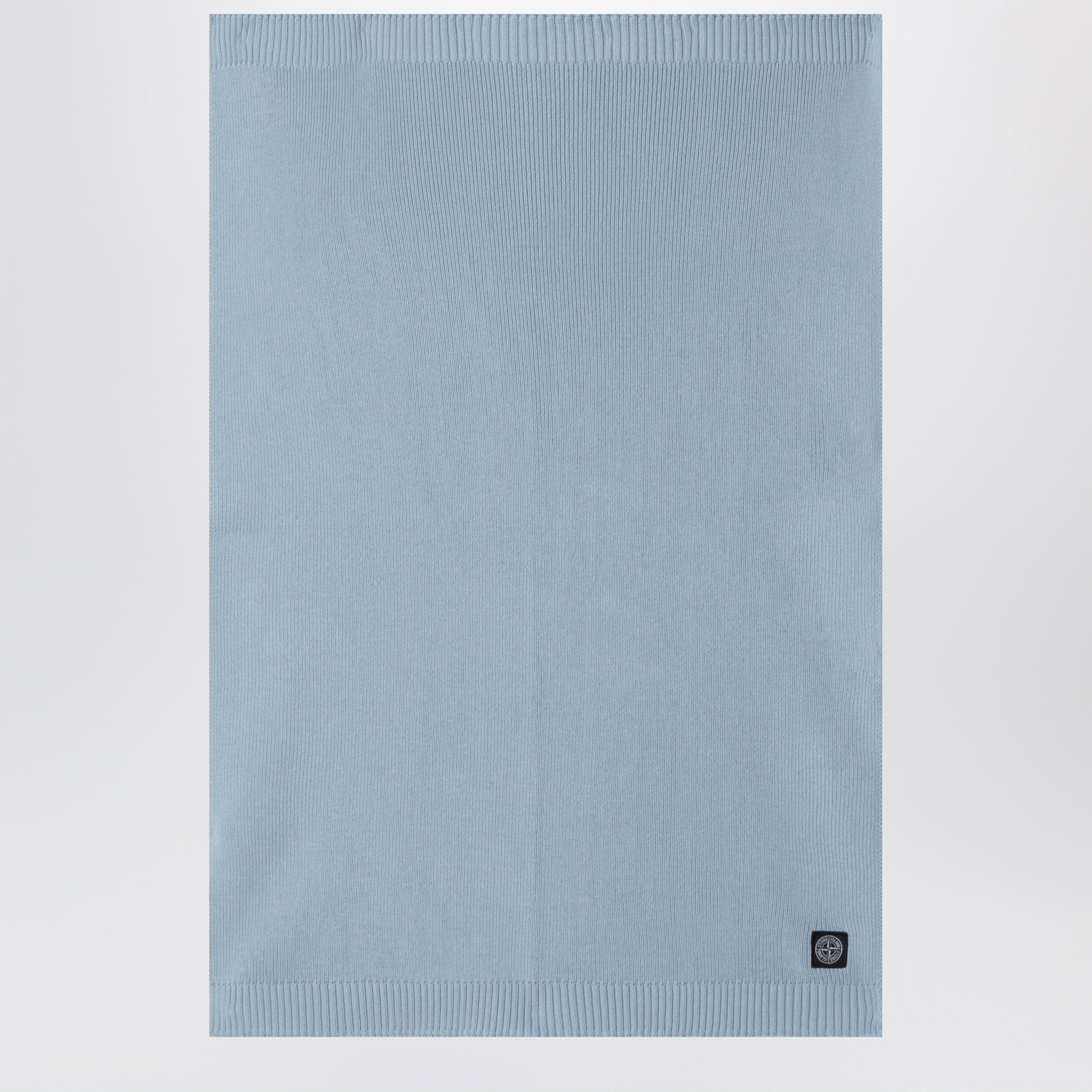 Light blue two-piece set with blanket