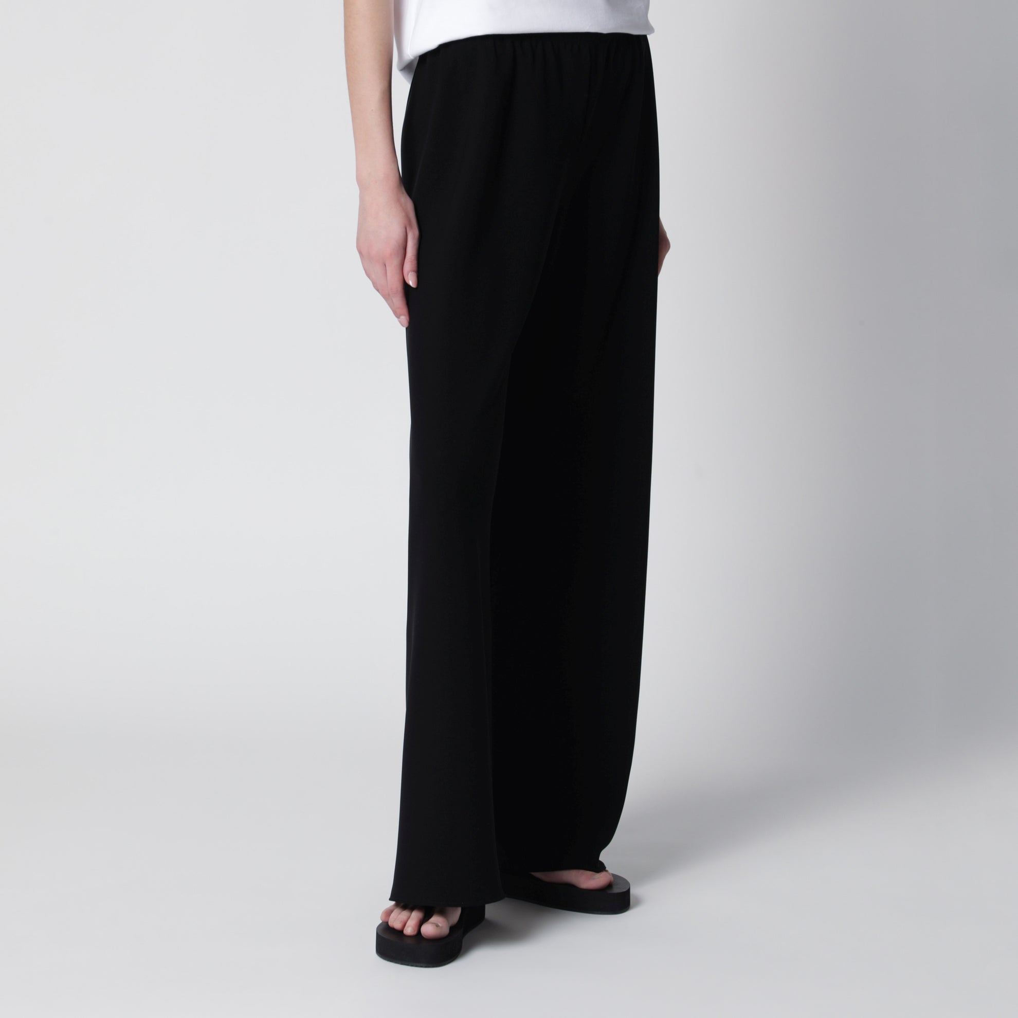 Weite Gala-Hose aus Krepp in Schwarz