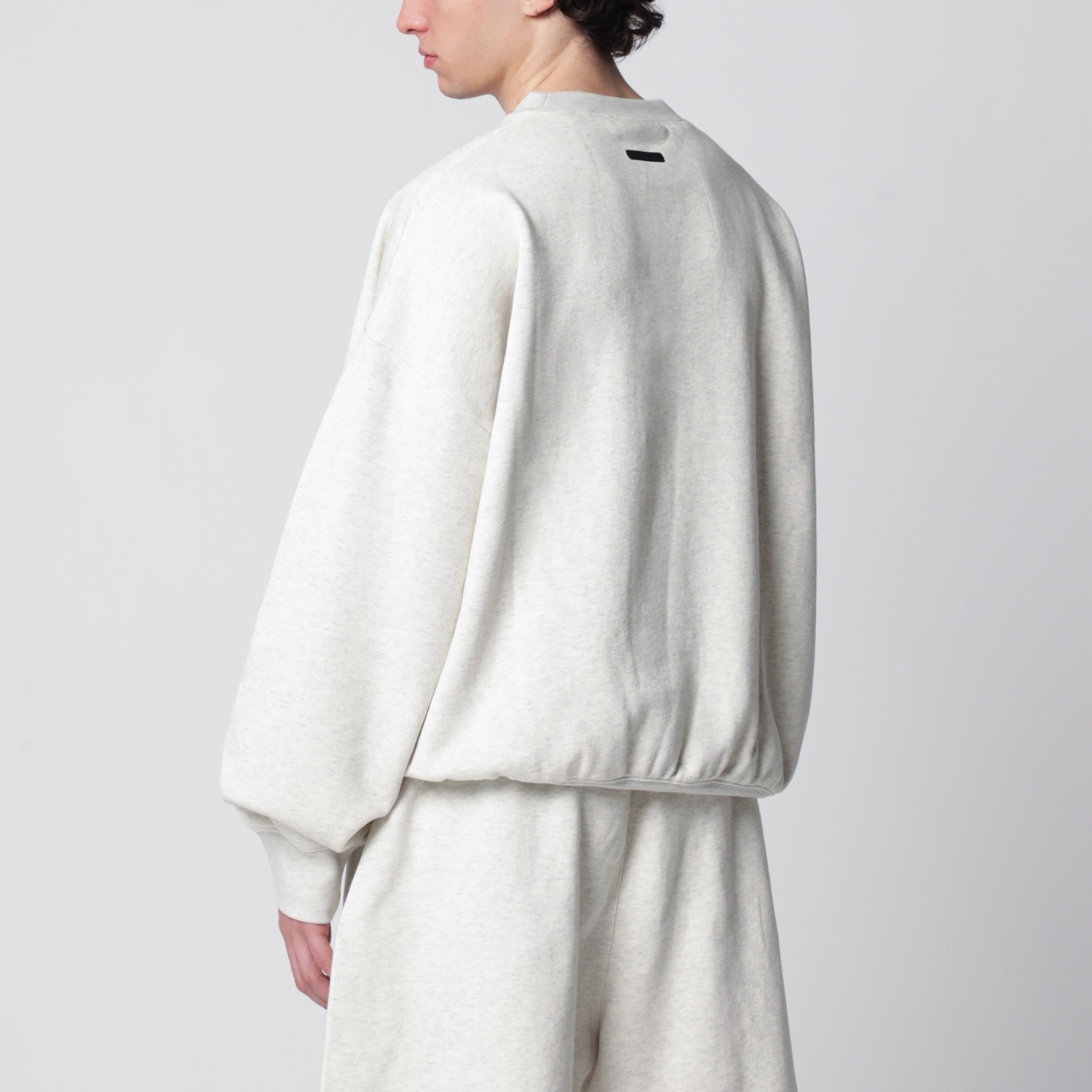 Signature SS26 crewneck sweatshirt in fleece oatmeal
