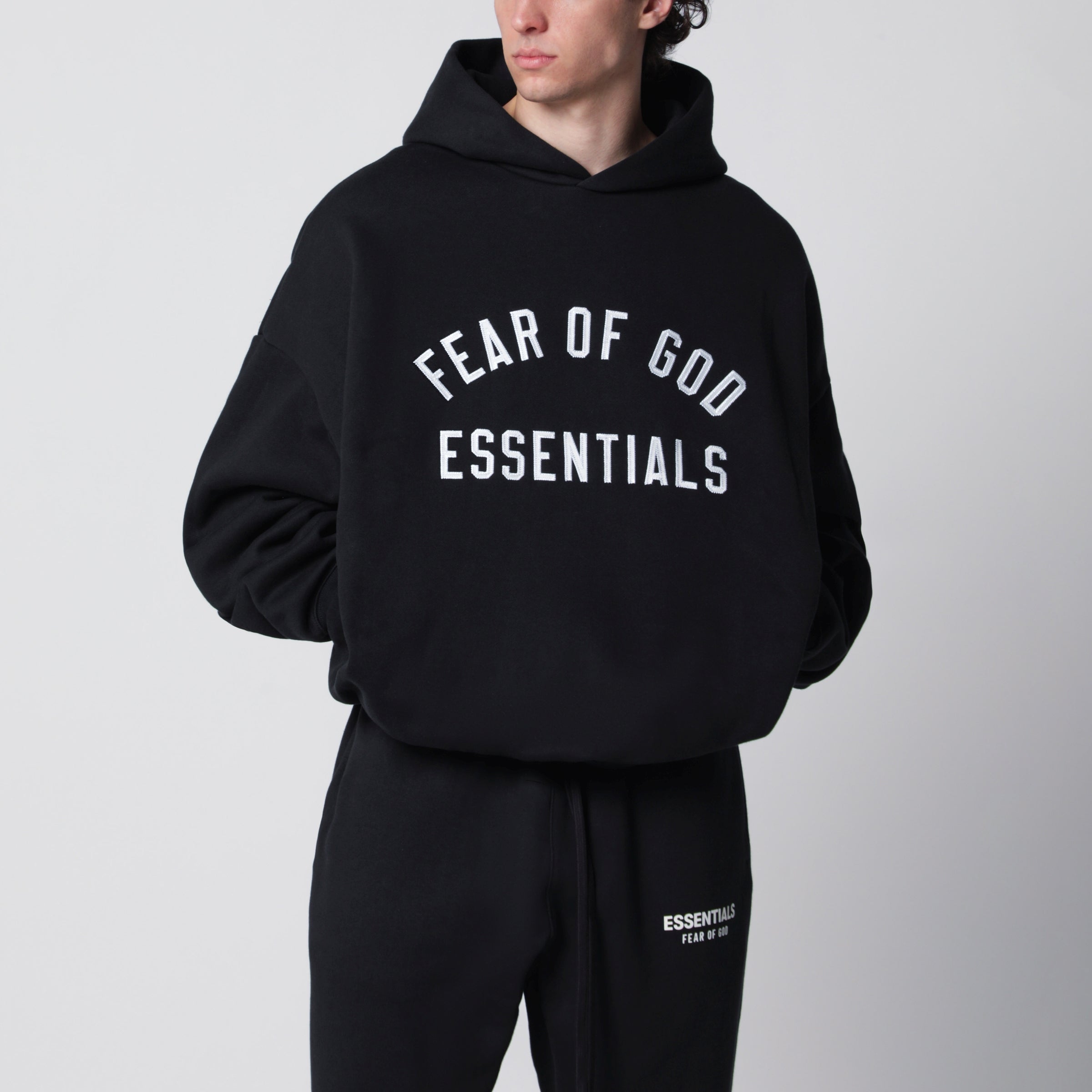 Fear Of God Essentials ロゴニットフーディー Fear of God Essentials Black cotton fleece hoodie with logo