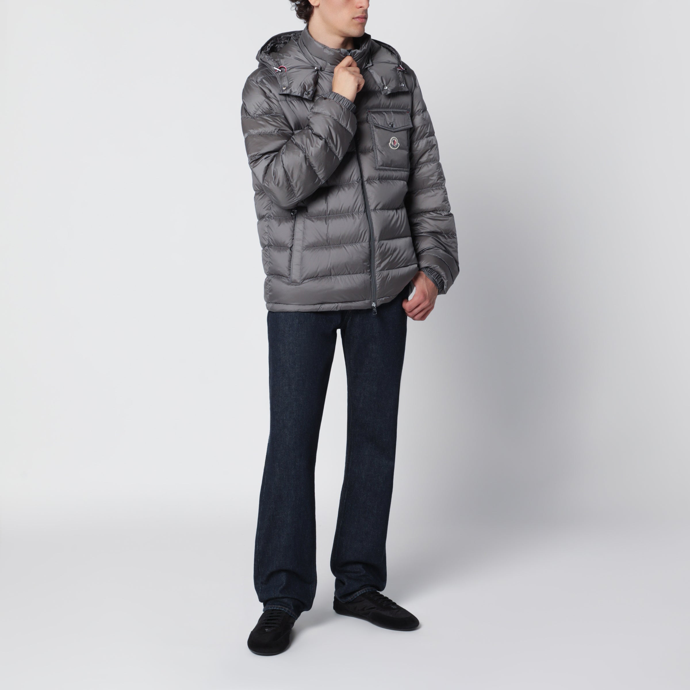 Moncler Short Verith down jacket in grey | TheDoubleF