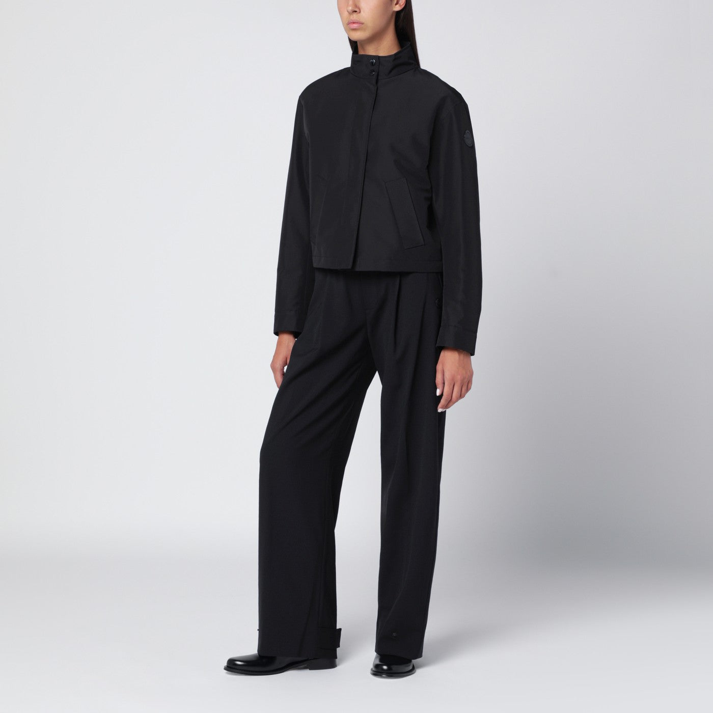 Schwarze Jacke mit Reißverschluss
