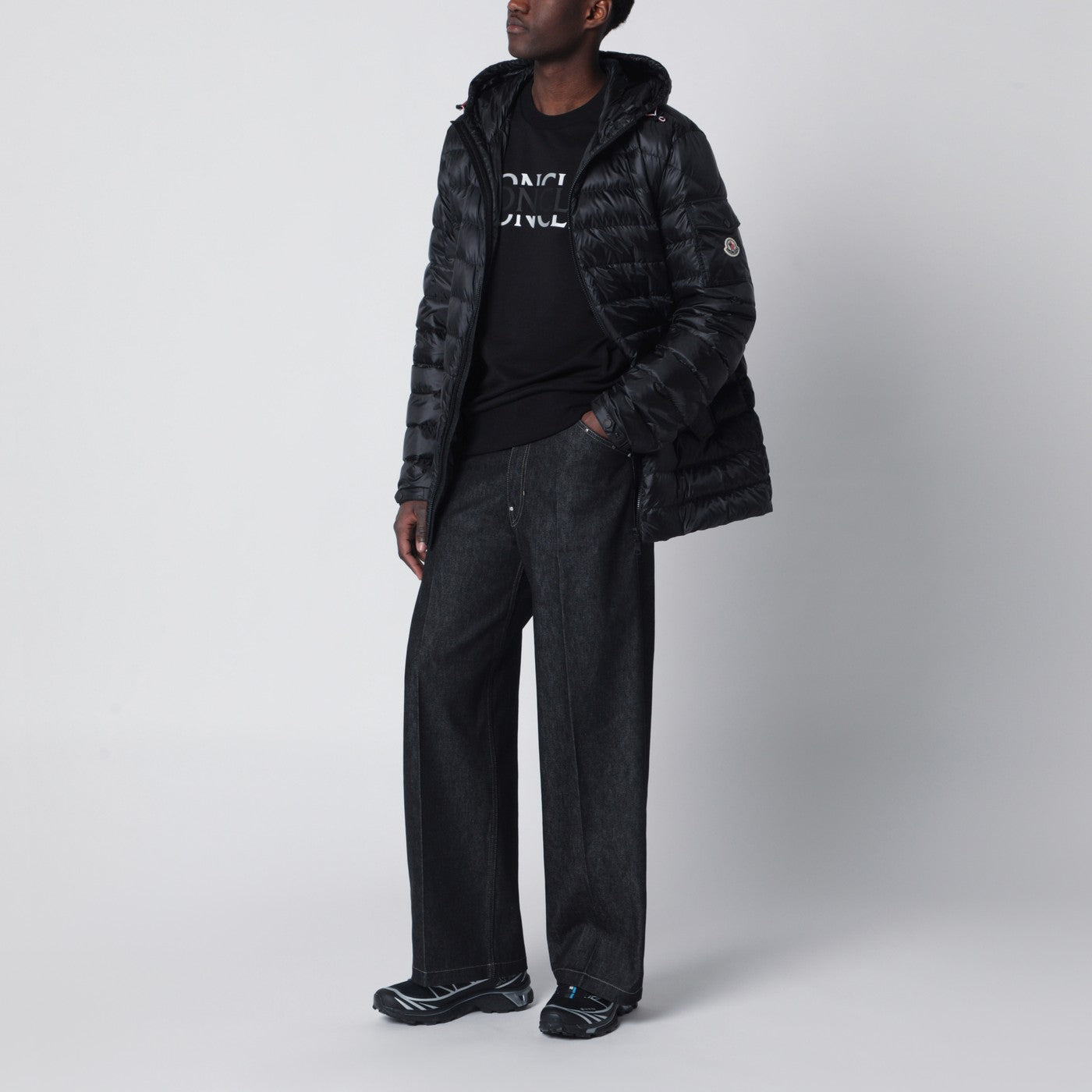 Najan short hooded down jacket black