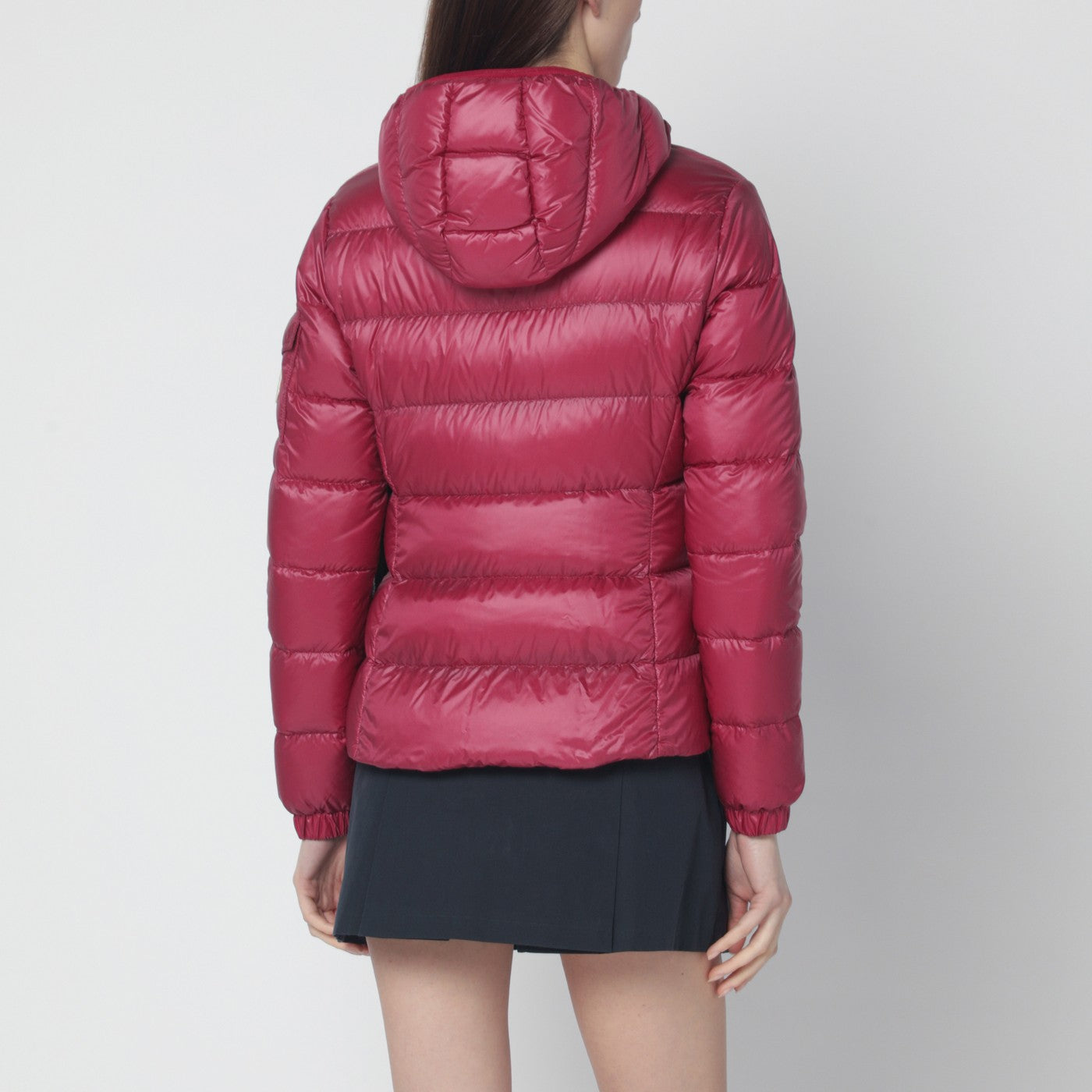 Kurze Steppjacke Glesse mit Kapuze in Rot
