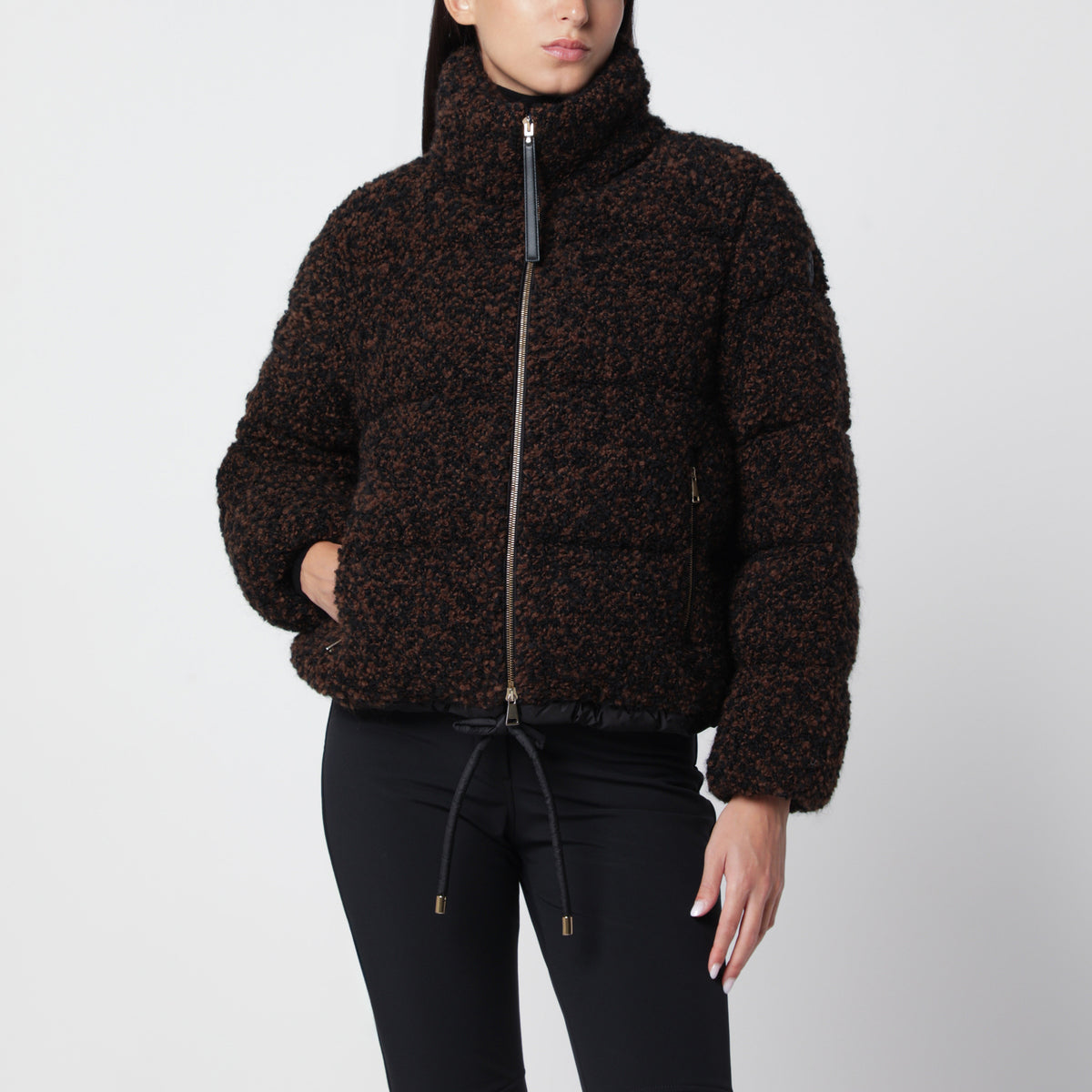 Braun/schwarze Jacke aus Bouclé-Gewebe